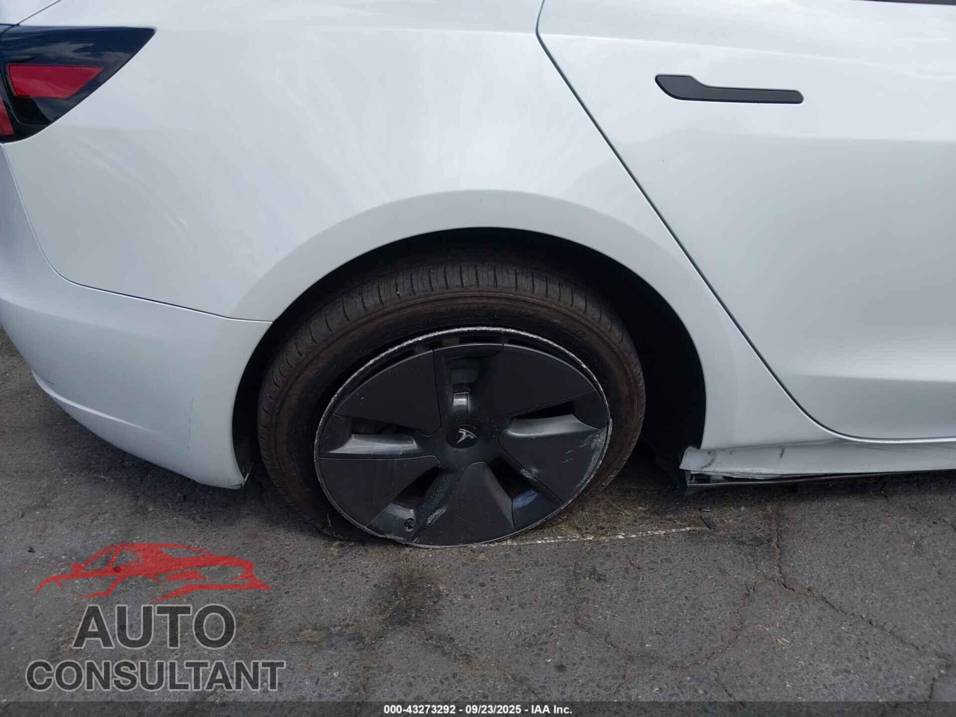 TESLA MODEL 3 2023 - 5YJ3E1EA6PF708772