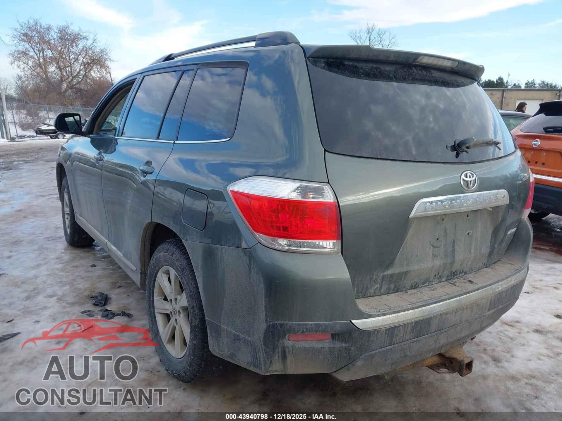 TOYOTA HIGHLANDER 2013 - 5TDBK3EH8DS239172
