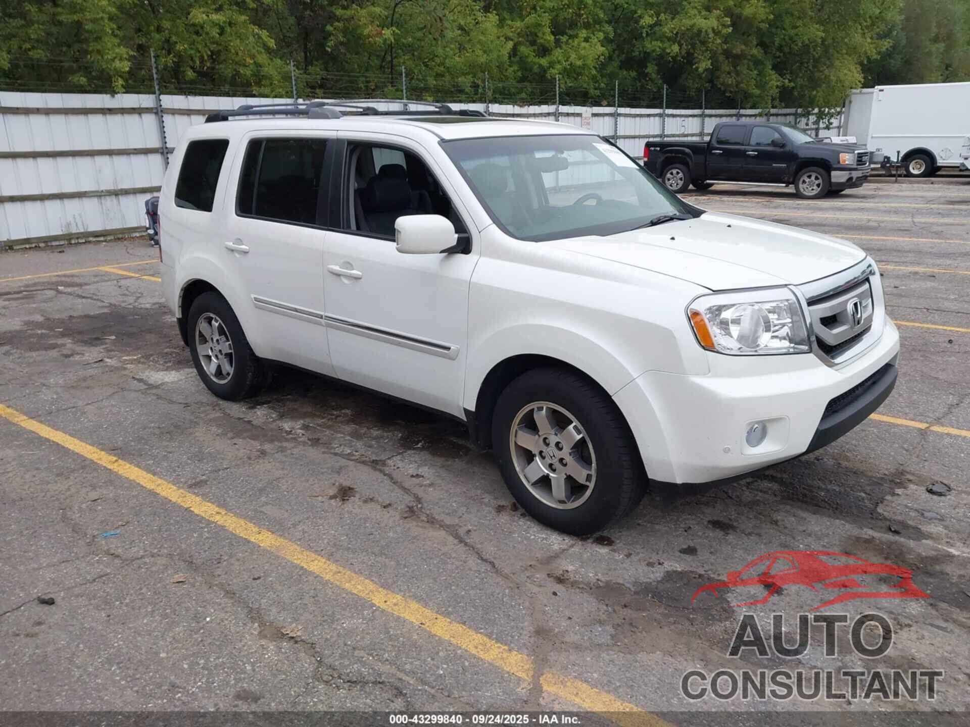 HONDA PILOT 2011 - 5FNYF4H99BB101070