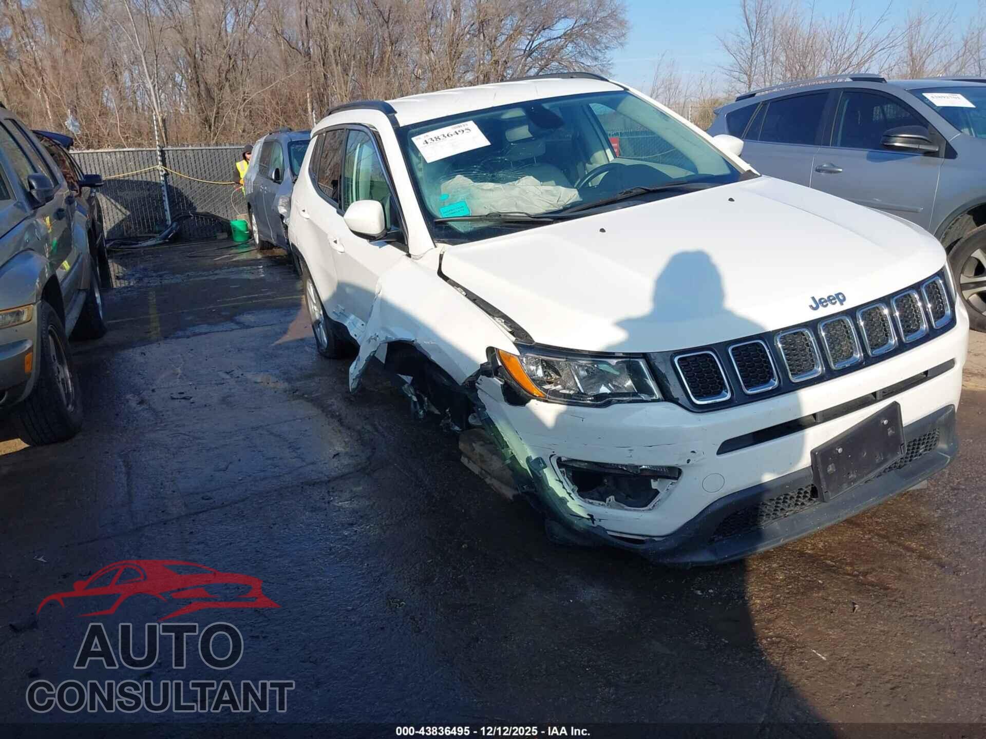 JEEP COMPASS 2019 - 3C4NJDBB5KT679729
