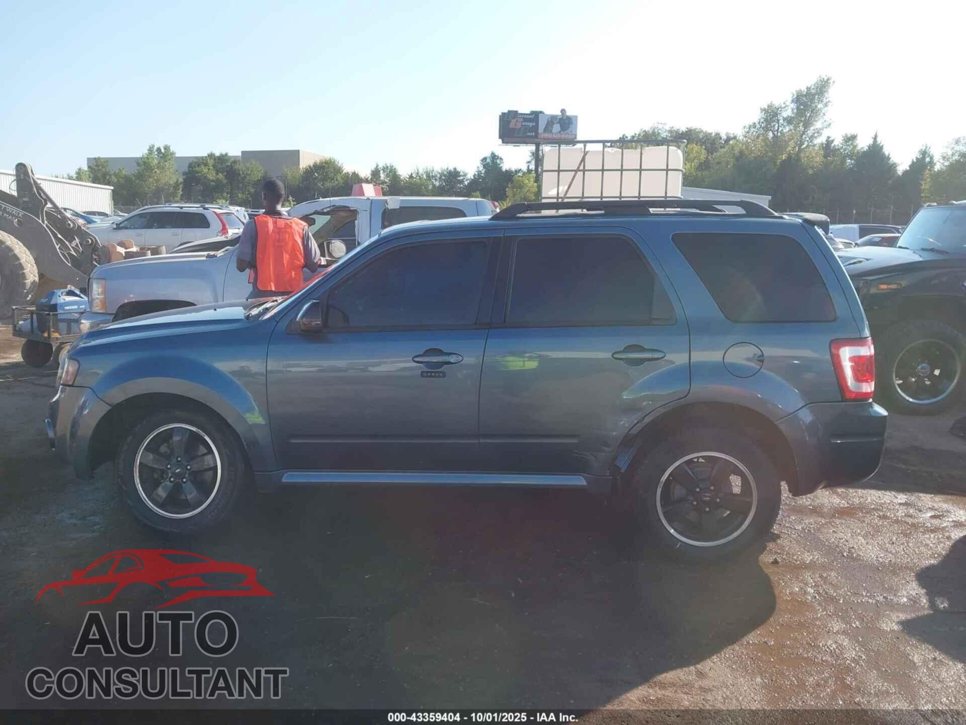 FORD ESCAPE 2011 - 1FMCU0D77BKB19238