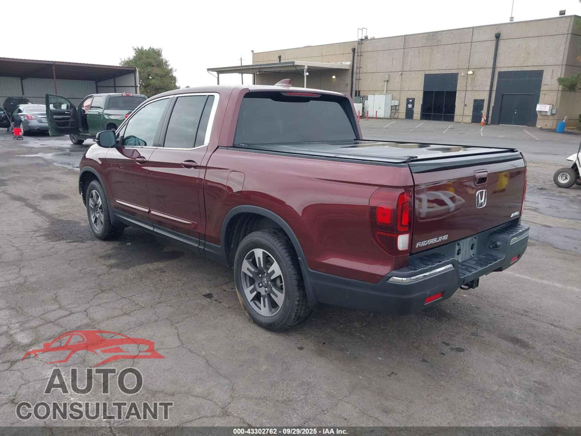 HONDA RIDGELINE 2017 - 5FPYK3F65HB020100