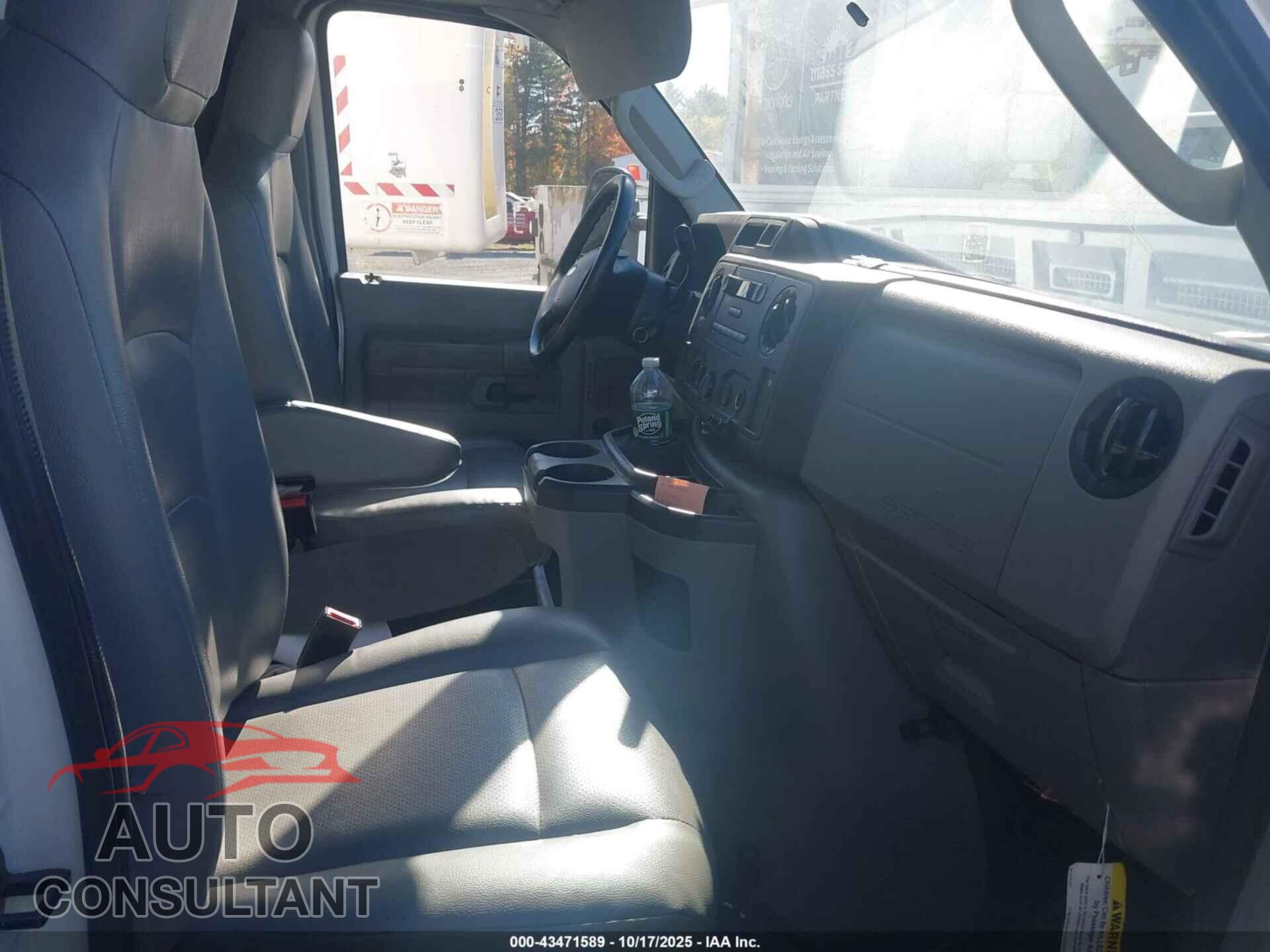 FORD E-350 CUTAWAY 2019 - 1FDWE3F69KDC10645