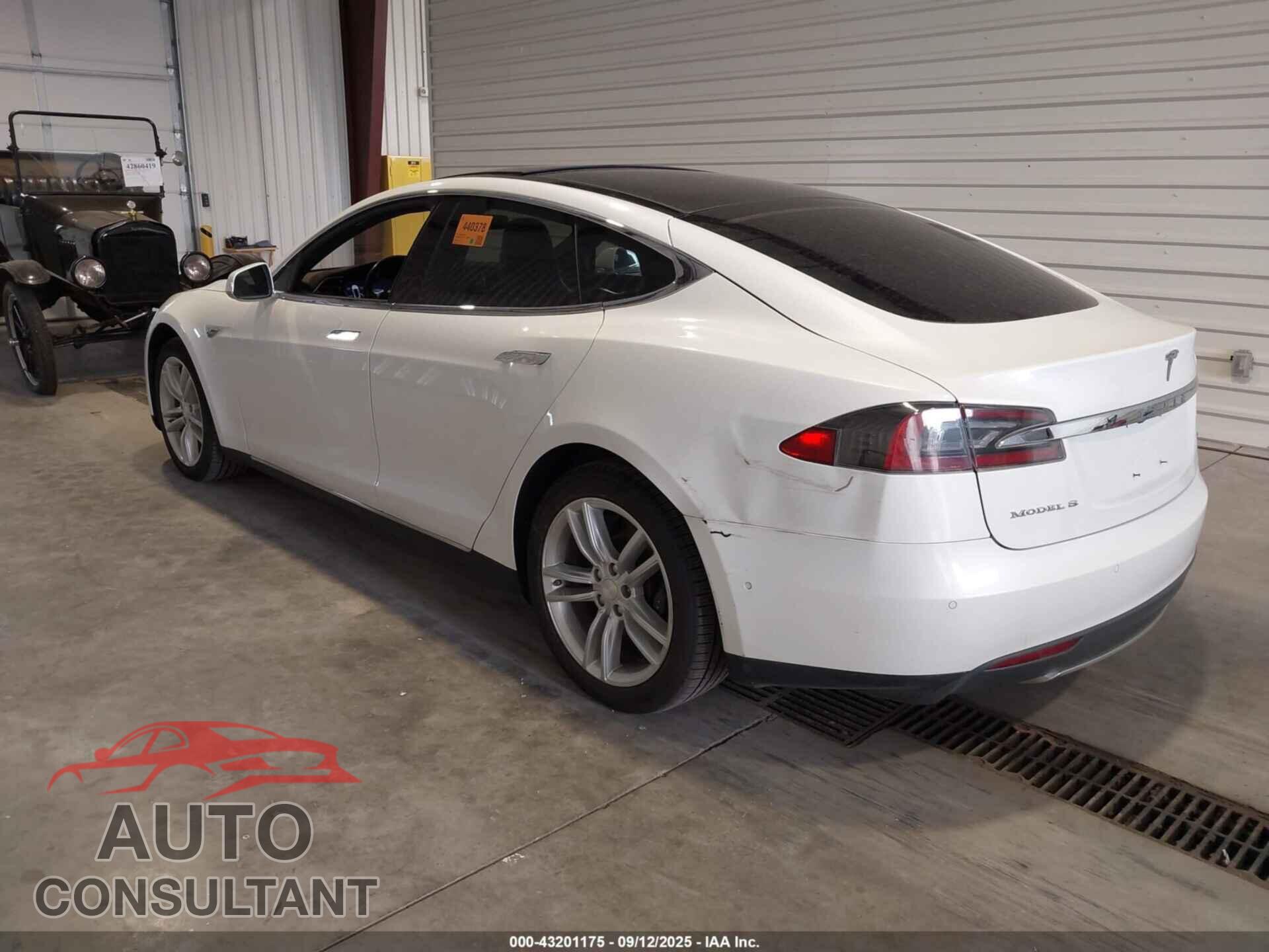 TESLA MODEL S 2015 - 5YJSA1E27FF112701
