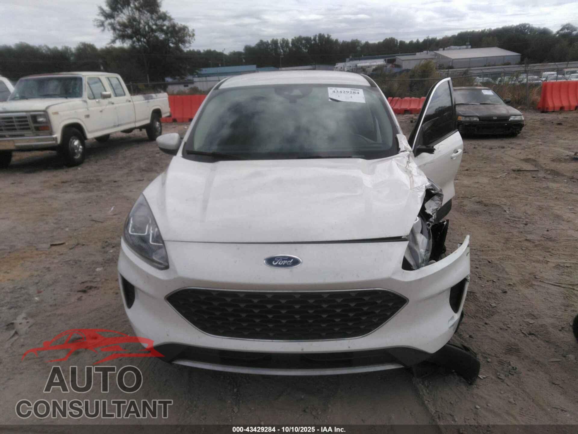 FORD ESCAPE 2020 - 1FMCU0G65LUA67097