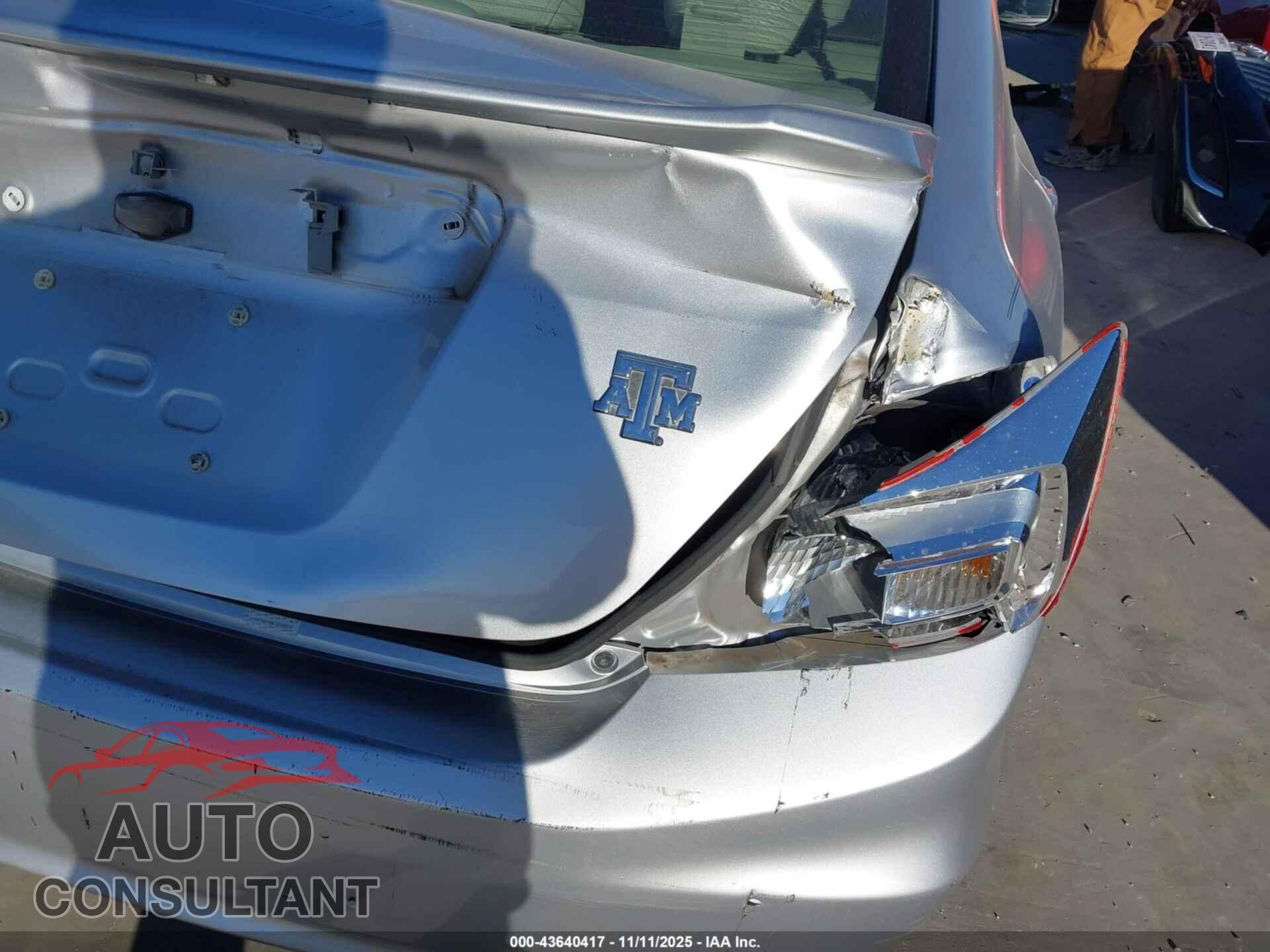 HONDA CIVIC 2012 - JHMFB2F89CS006237