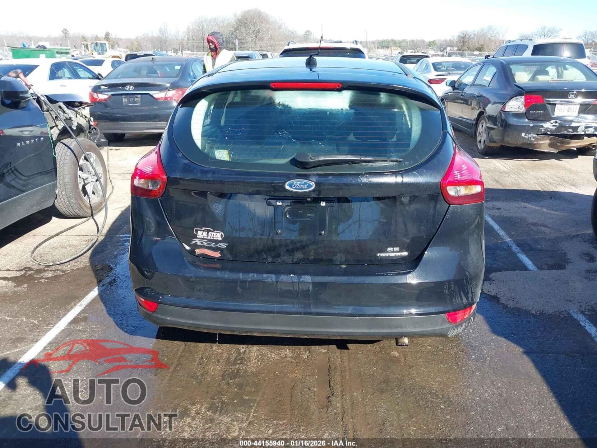 FORD FOCUS 2016 - 1FADP3K29GL282974