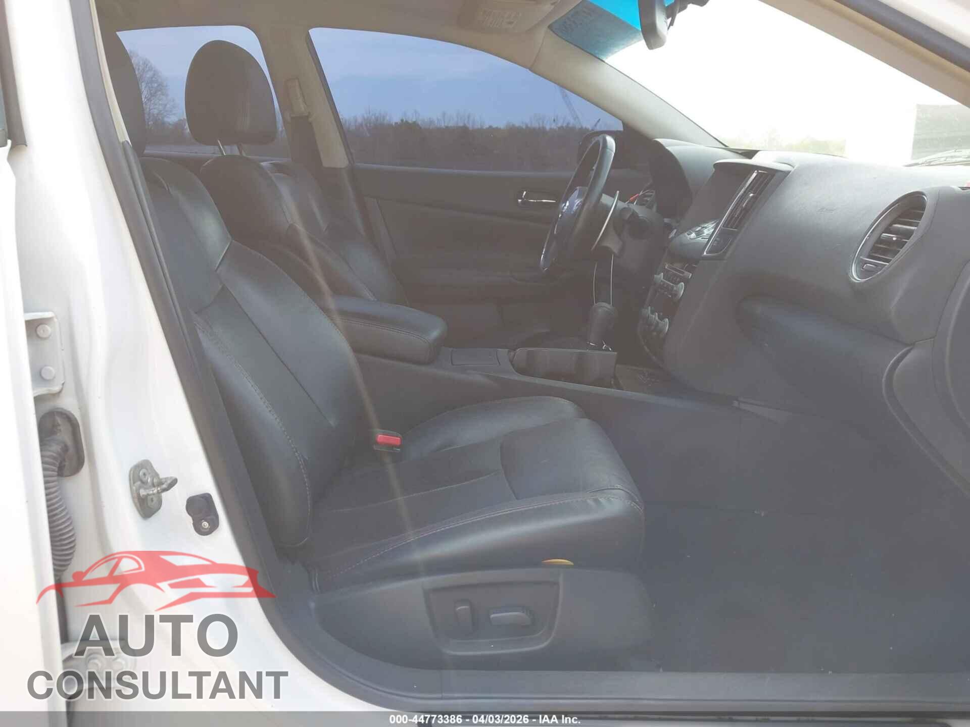 NISSAN MAXIMA 2011 - 1N4AA5AP3BC815519