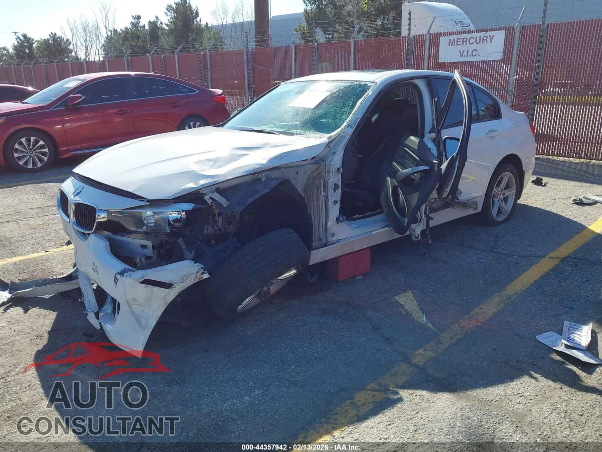 BMW 328I 2012 - WBA3C1C55CF432082