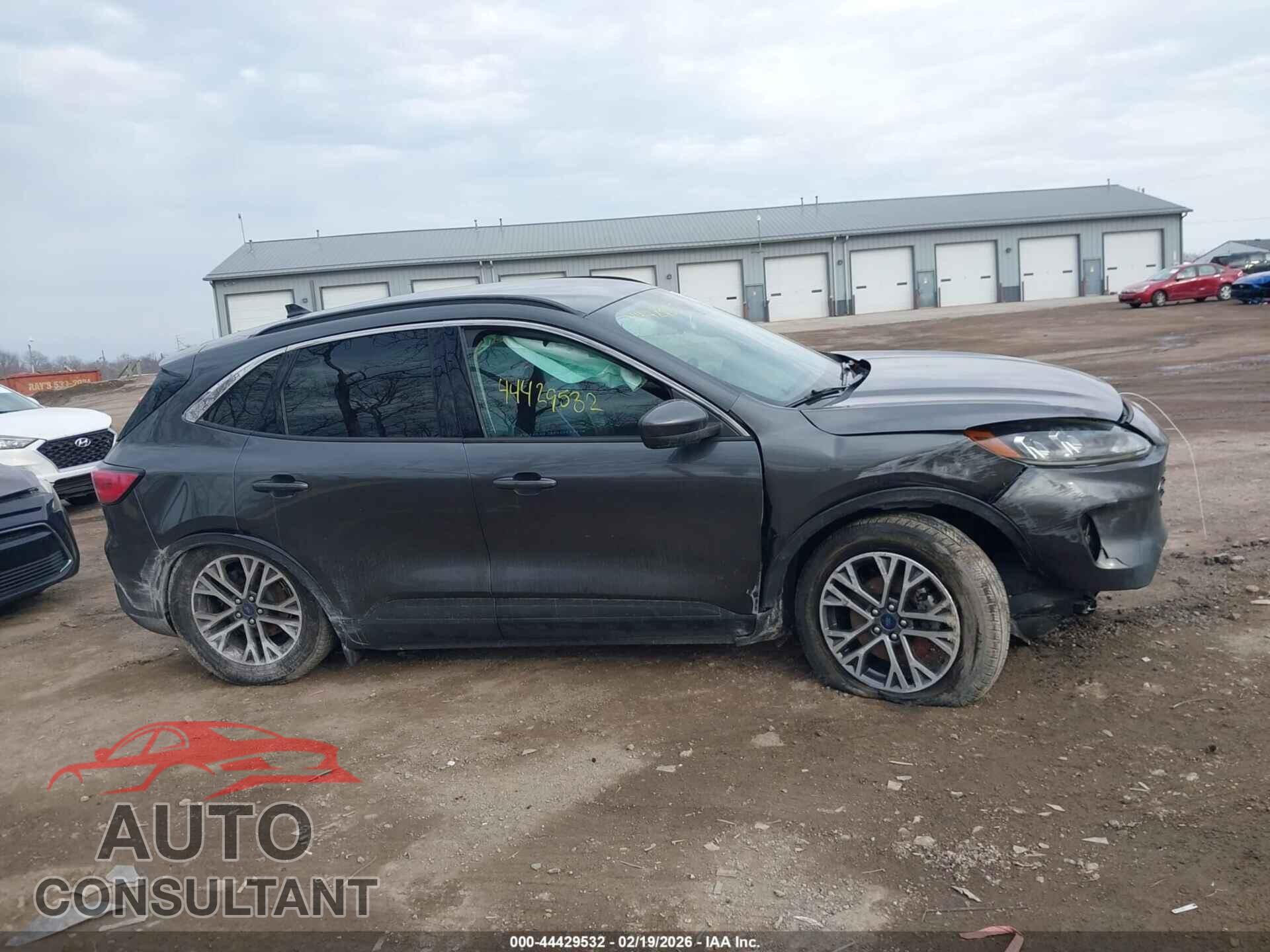 FORD ESCAPE 2020 - 1FMCU9H60LUA59105