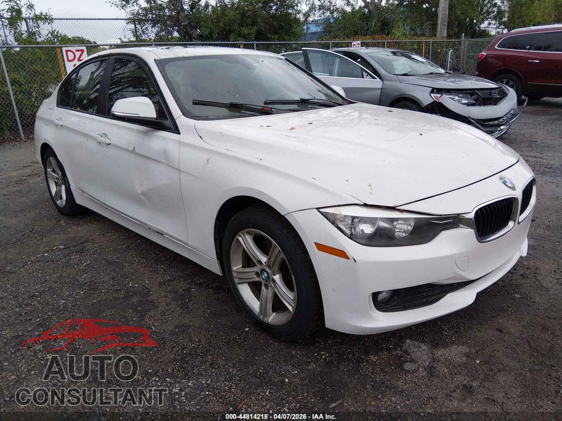 BMW 320I 2014 - WBA3B1C50EK131877