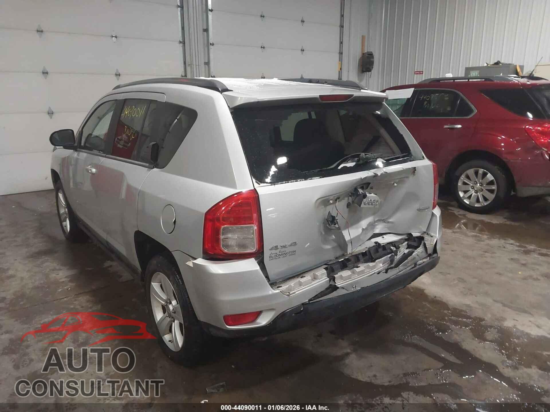 JEEP COMPASS 2011 - 1J4NF1FB7BD181994