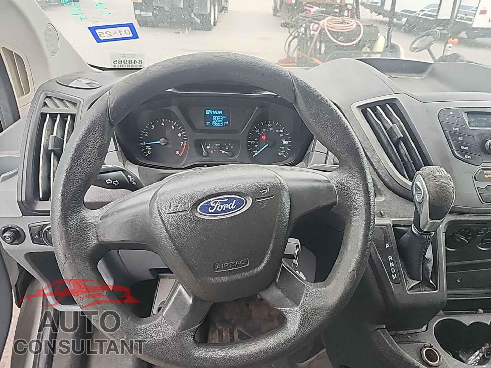 FORD TRANSIT-150 2017 - 1FTYE1YM9HKA68377