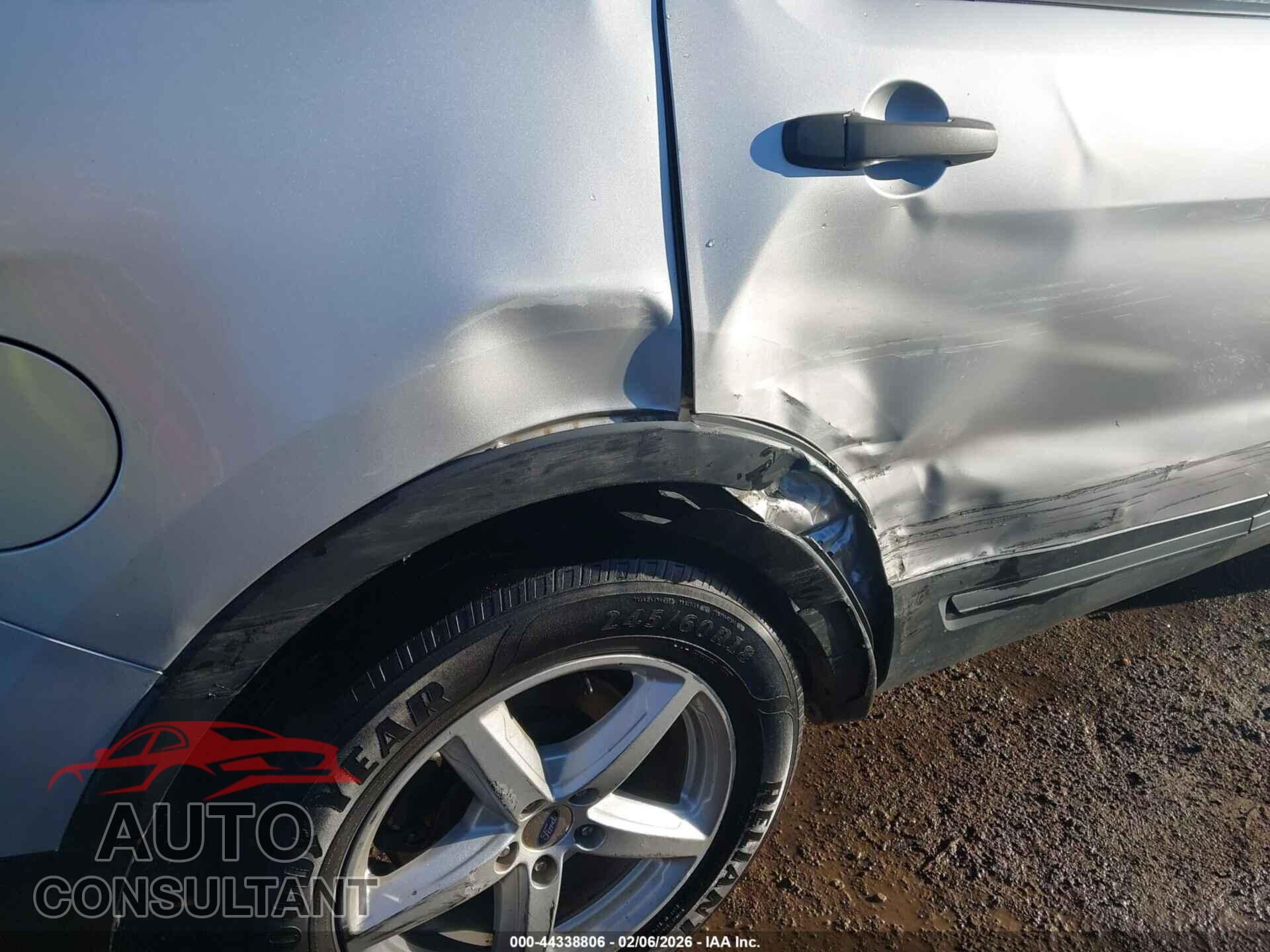 FORD EXPLORER 2018 - 1FM5K7B88JGB88525