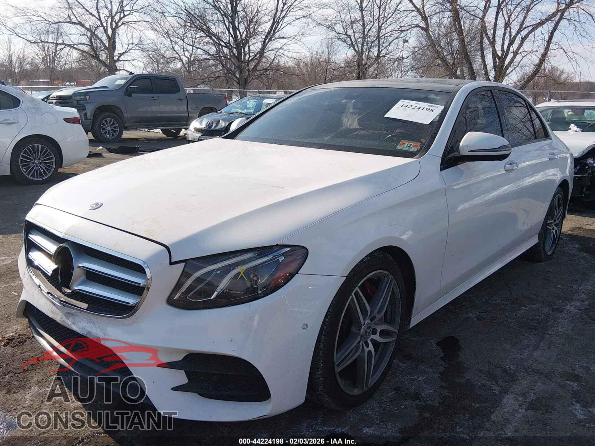 MERCEDES-BENZ E 300 2017 - WDDZF4KB2HA232784