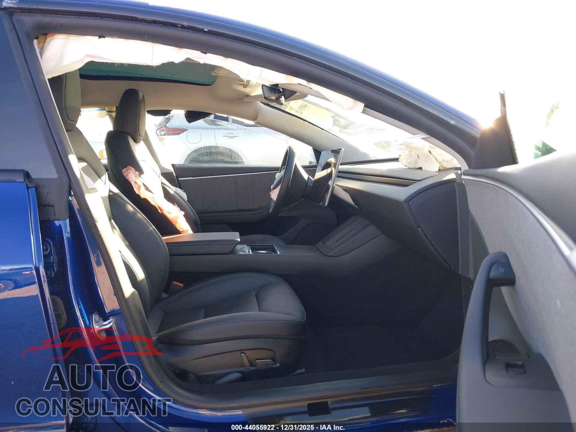 TESLA MODEL 3 2025 - 5YJ3E1EA4SF993058