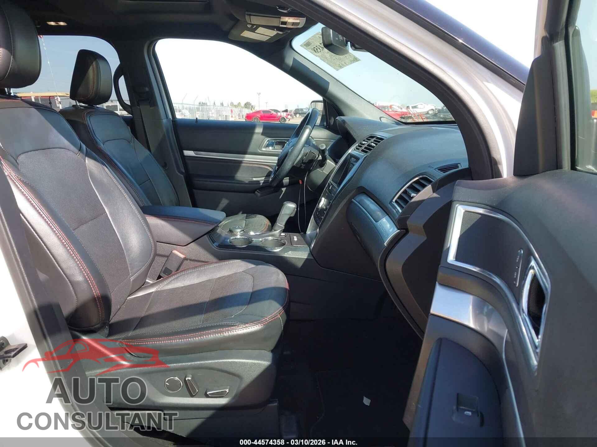 FORD EXPLORER 2018 - 1FM5K8GT5JGB80143