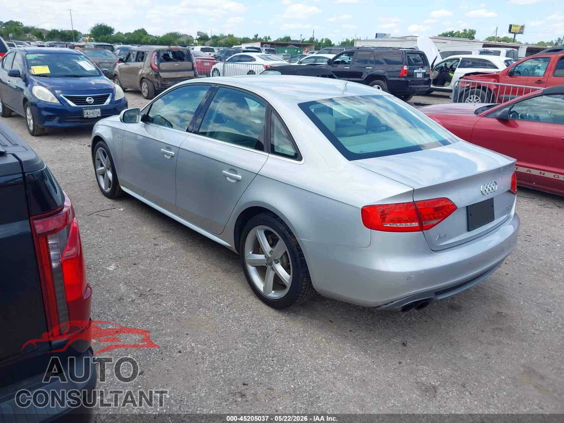 AUDI A4 2012 - WAUFFAFL3CA057594
