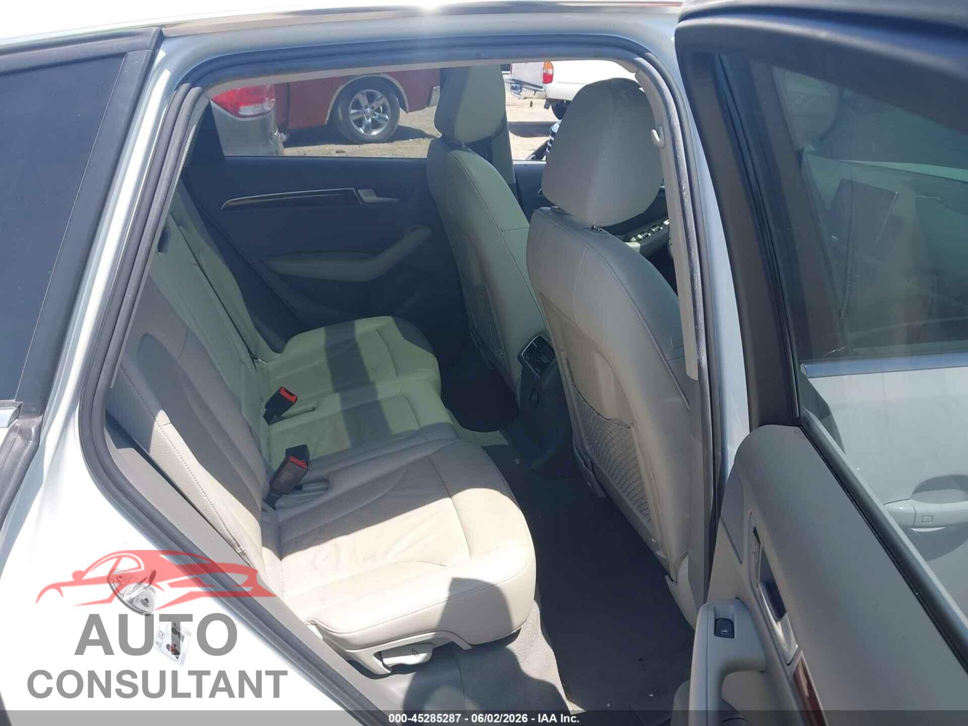 AUDI Q5 2012 - WA1LFAFP3CA045366
