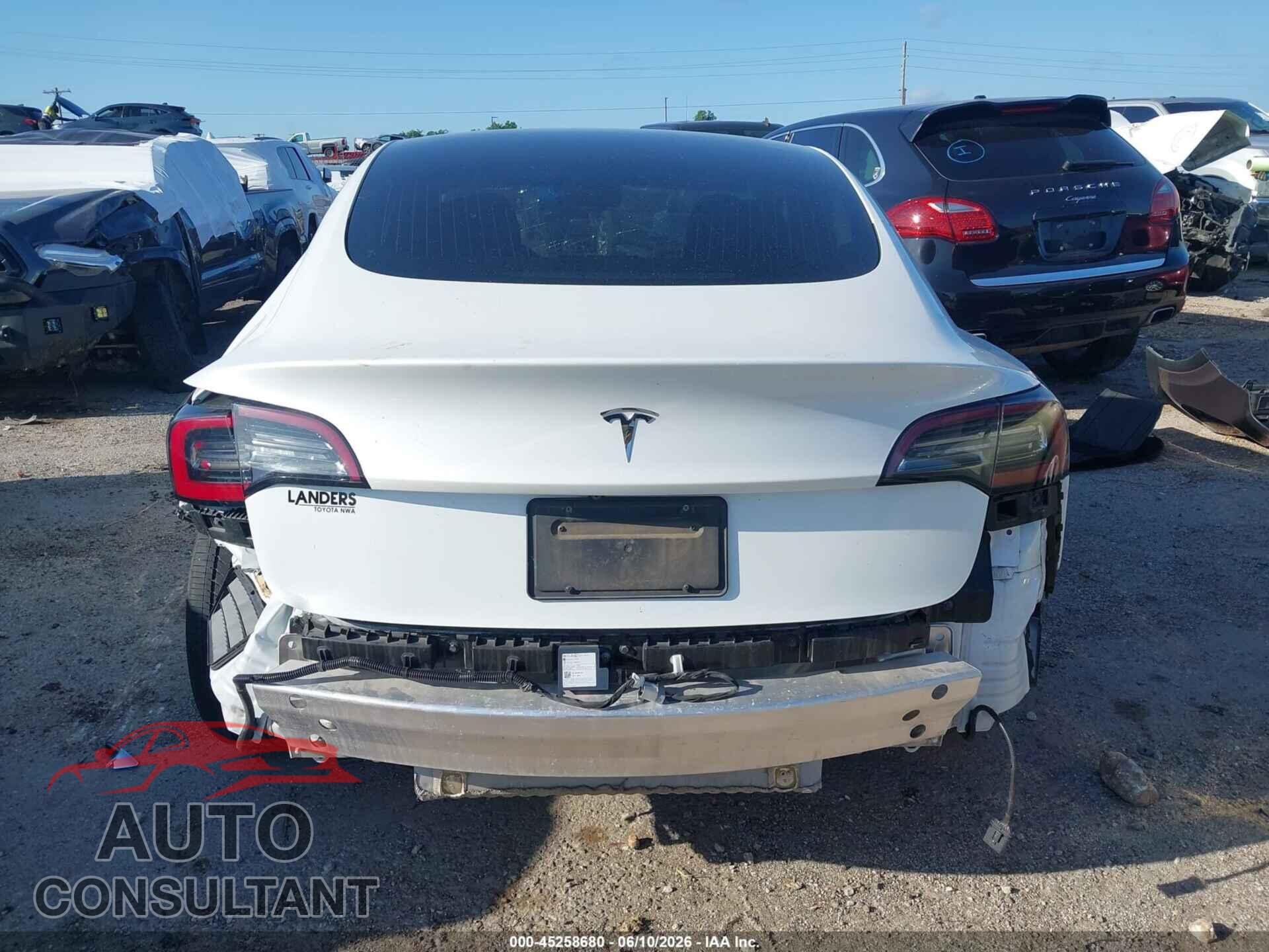 TESLA MODEL 3 2020 - 5YJ3E1EA5LF785708