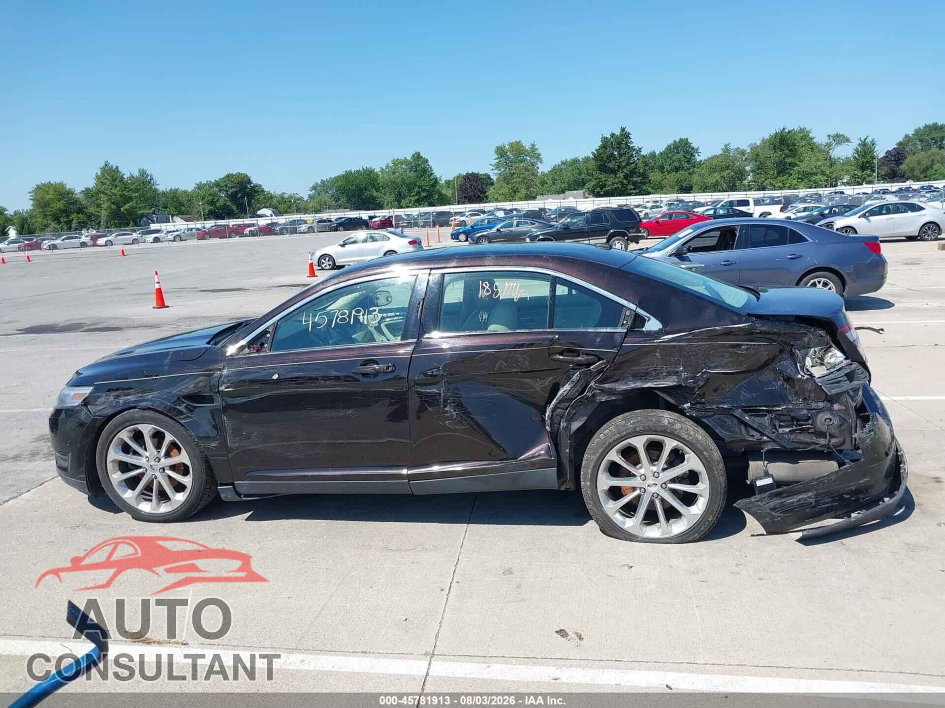 FORD TAURUS 2013 - 1FAHP2F82DG192516