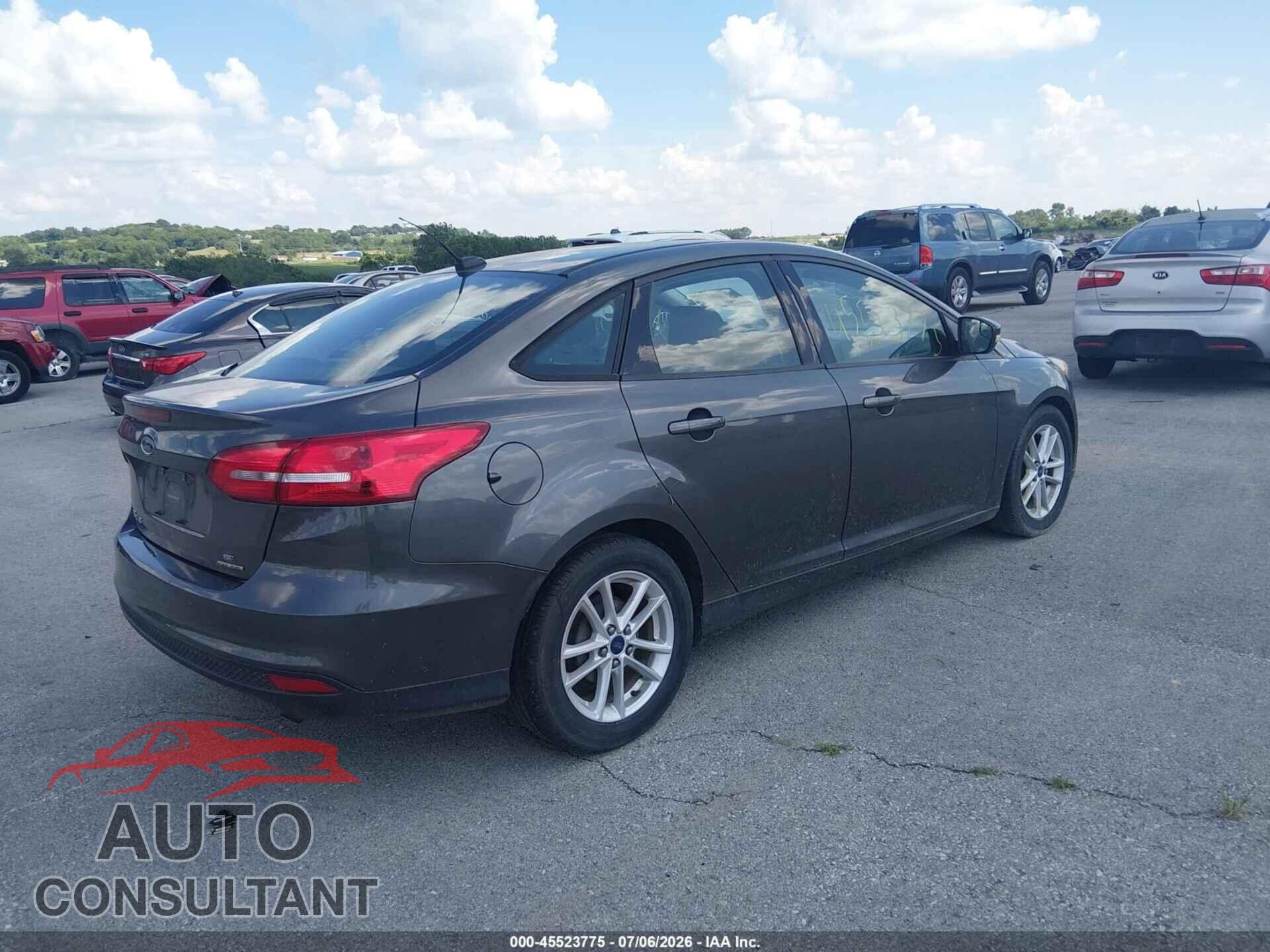 FORD FOCUS 2015 - 1FADP3F22FL250439
