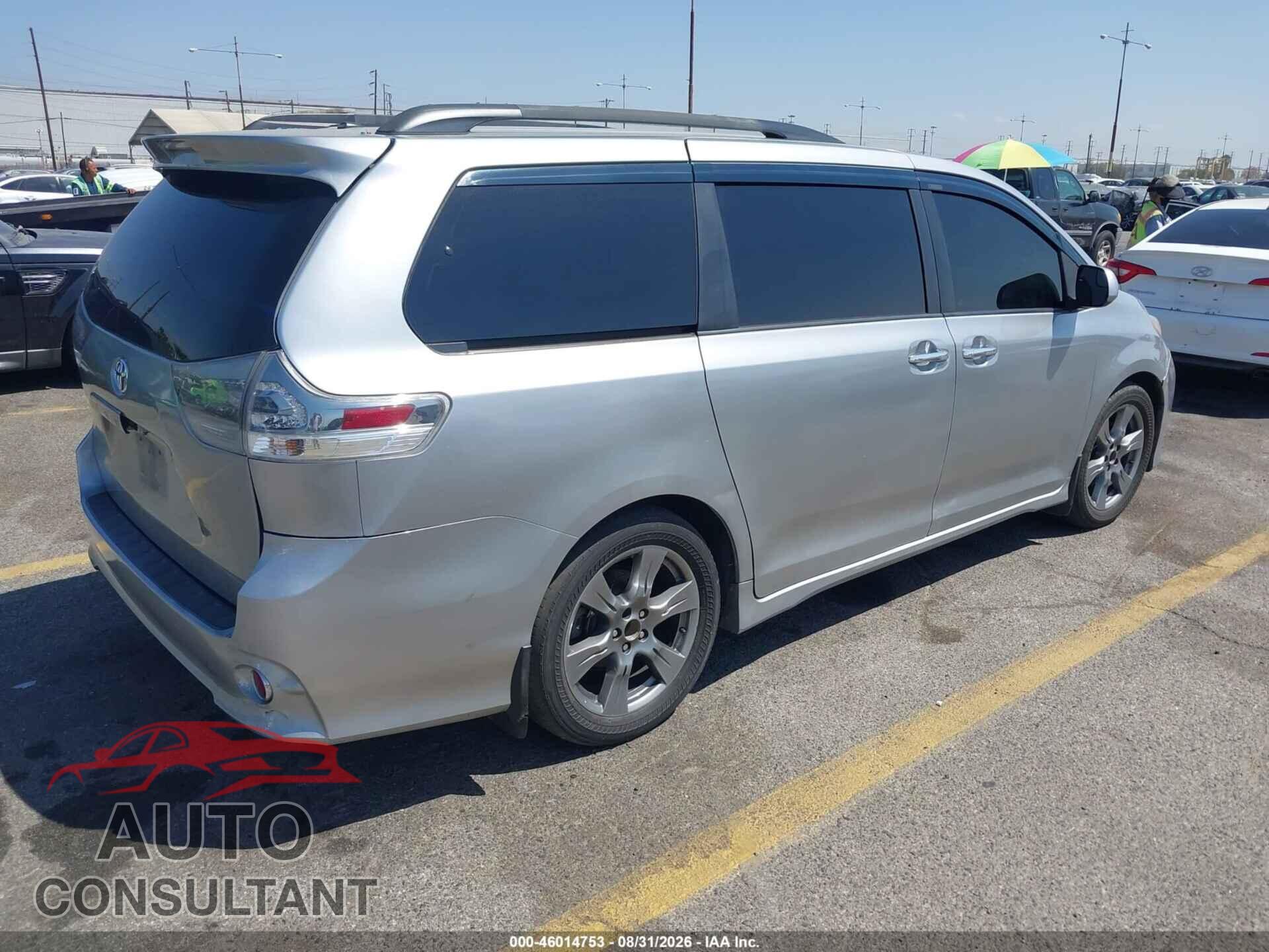 TOYOTA SIENNA 2017 - 5TDXZ3DC5HS873360