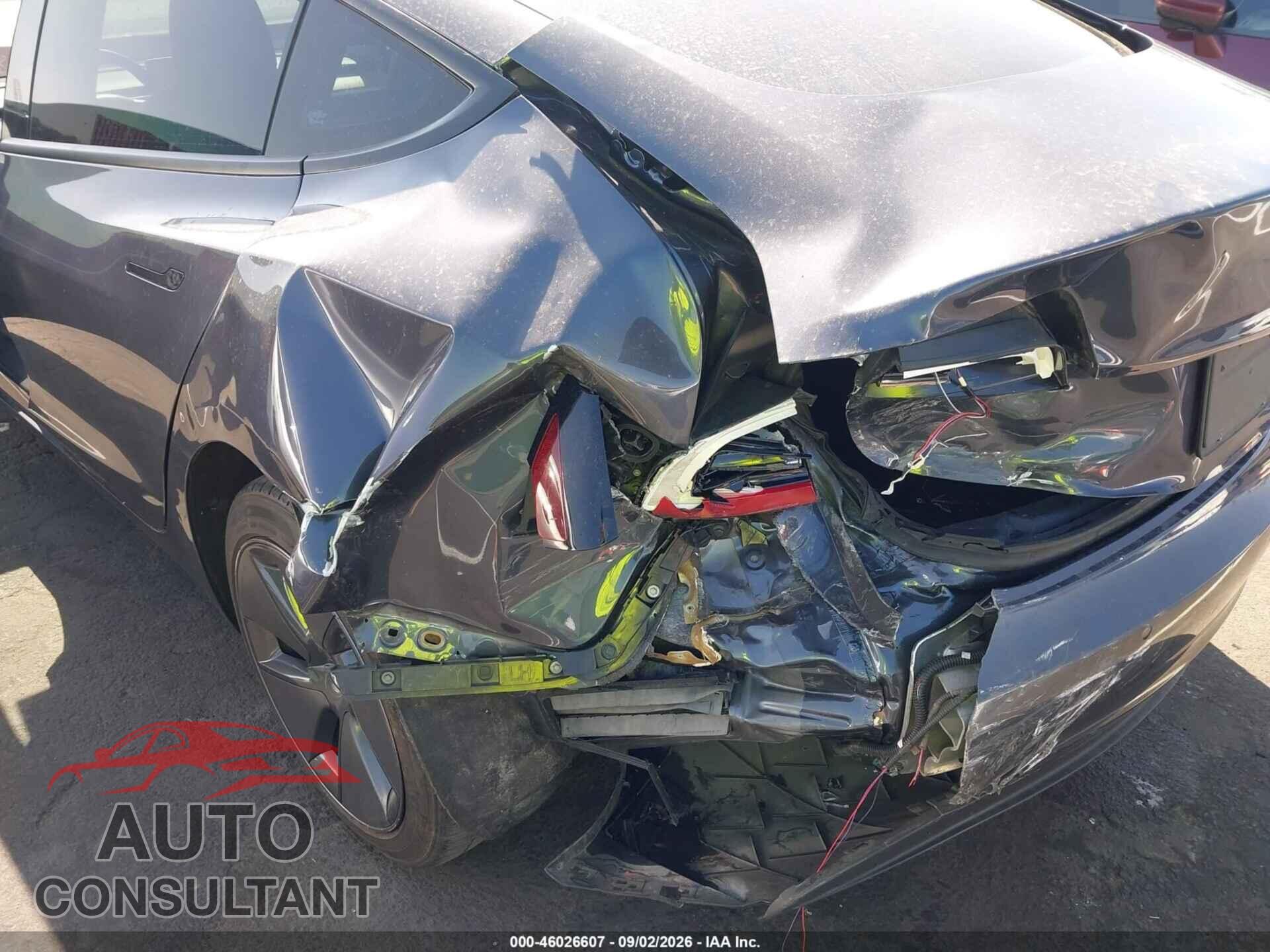 TESLA MODEL 3 2021 - 5YJ3E1EA1MF083547