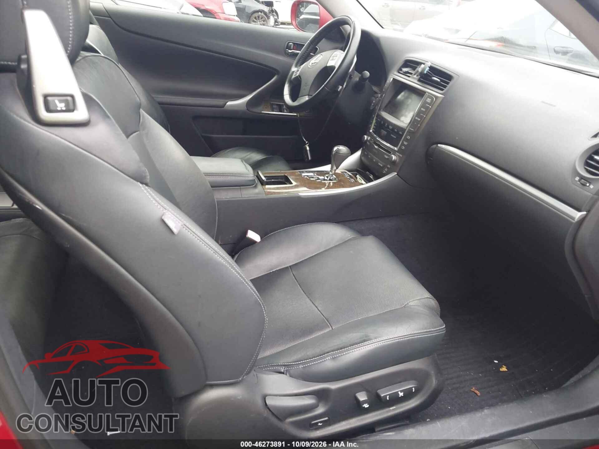 LEXUS IS 250C 2011 - JTHFF2C26B2521148