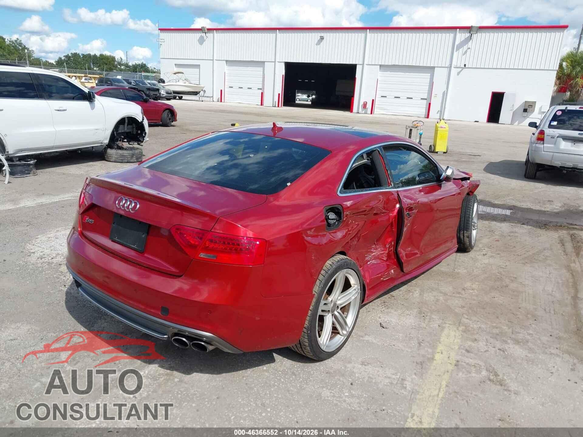 AUDI S5 2014 - WAUCGAFR8EA021455