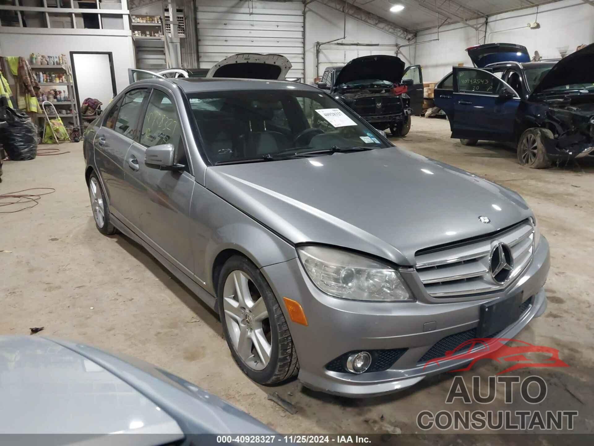 MERCEDES-BENZ C 300 2010 - WDDGF8BB2AR095058