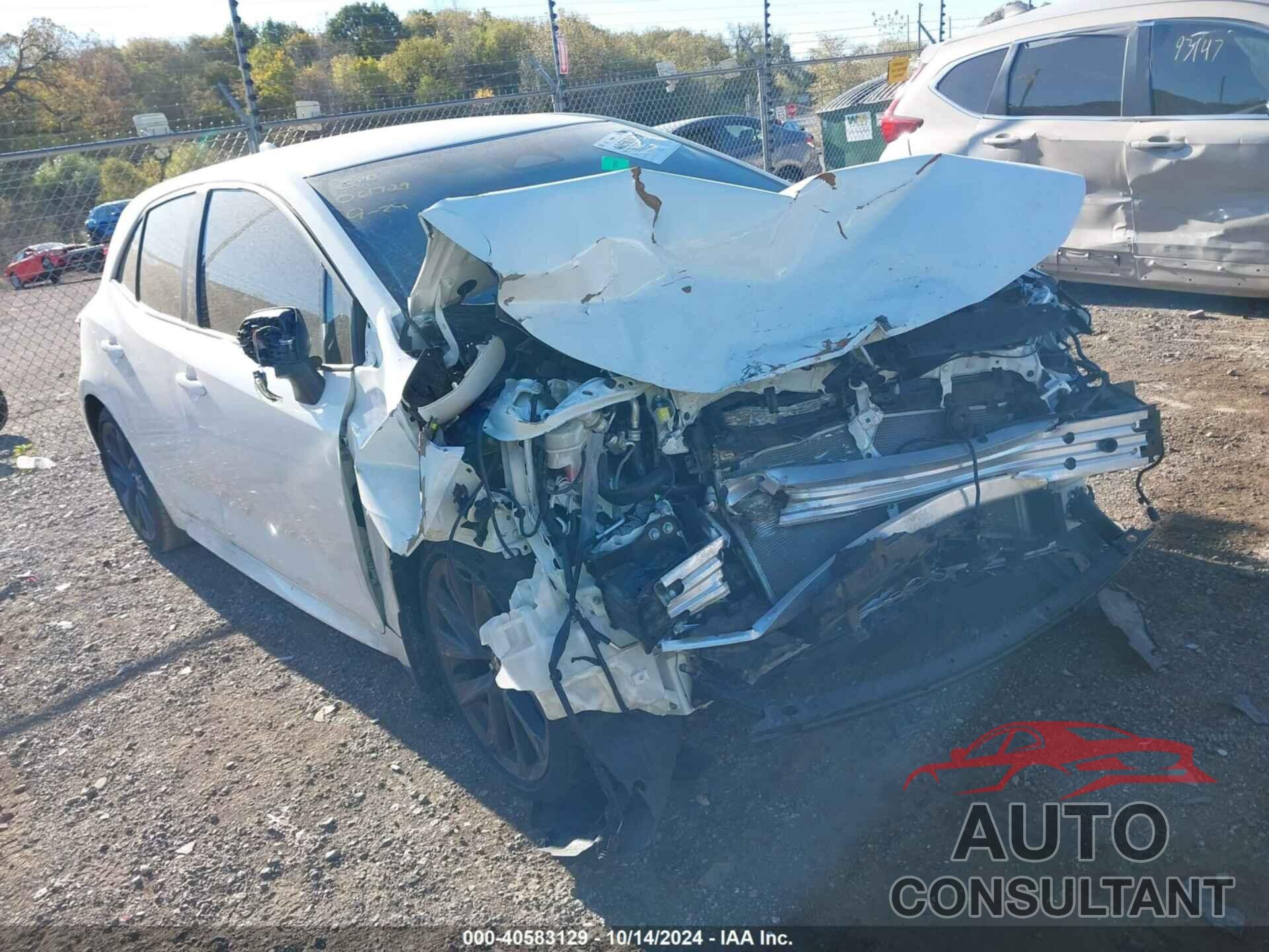 TOYOTA COROLLA 2024 - JTNC4MBE0R3223843