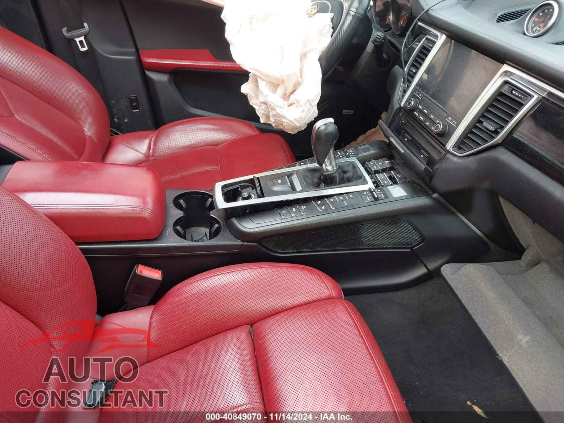 PORSCHE MACAN 2017 - WP1AA2A59HLB09217