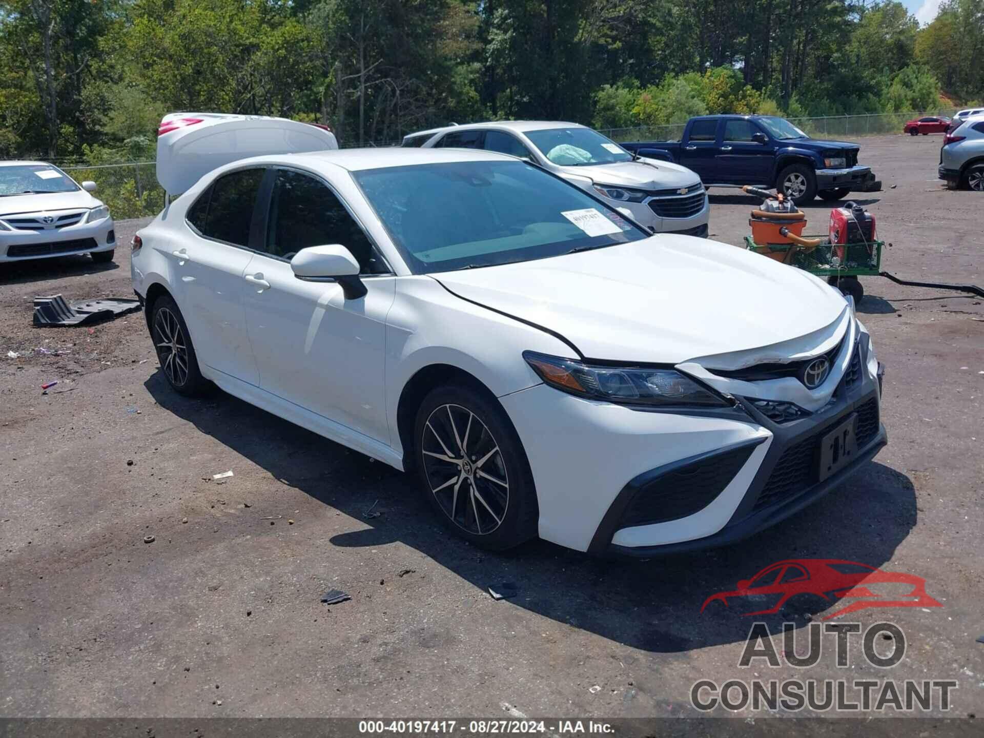 TOYOTA CAMRY 2022 - 4T1G11AK7NU673218