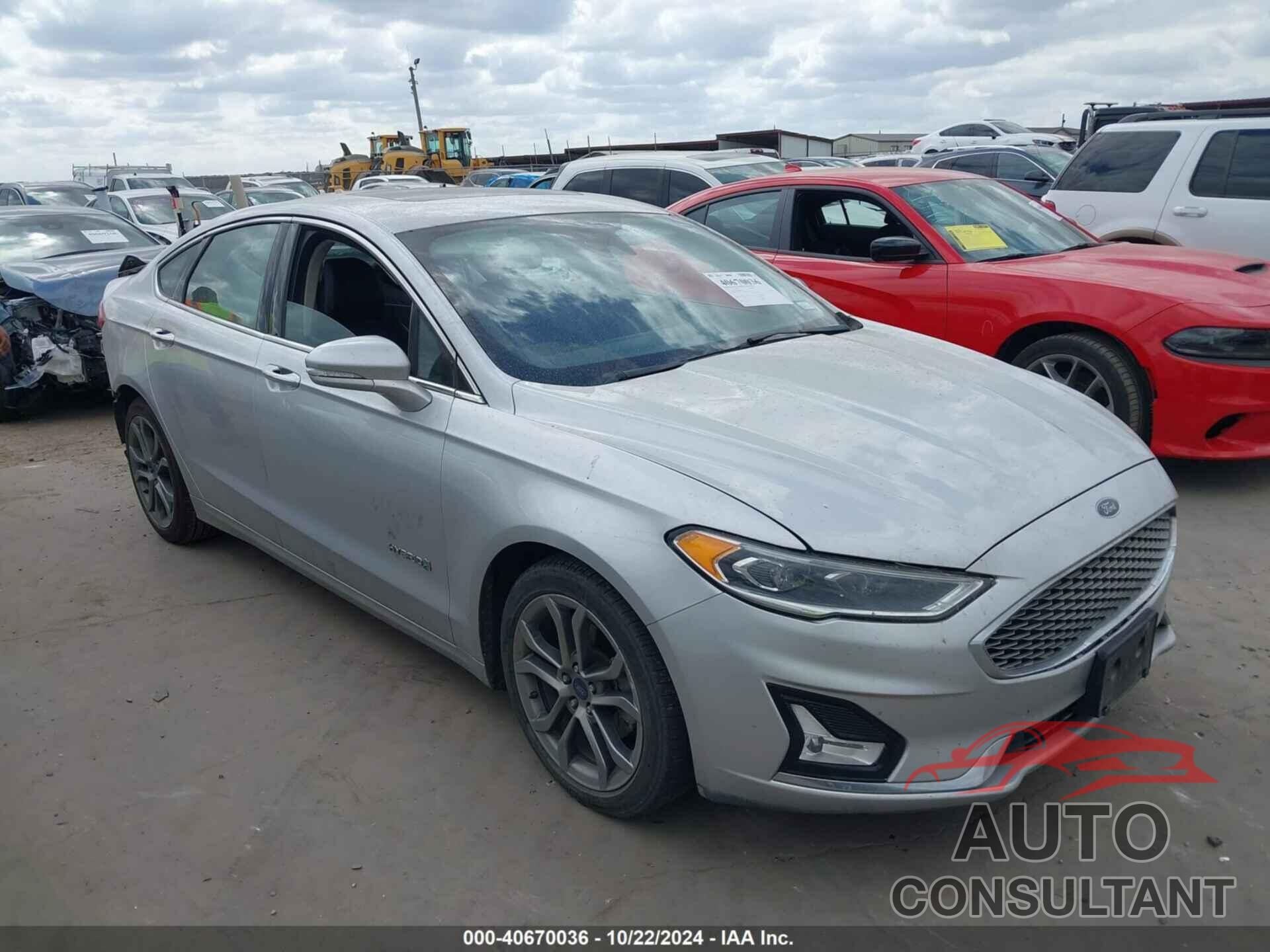 FORD FUSION HYBRID 2019 - 3FA6P0RU2KR188282