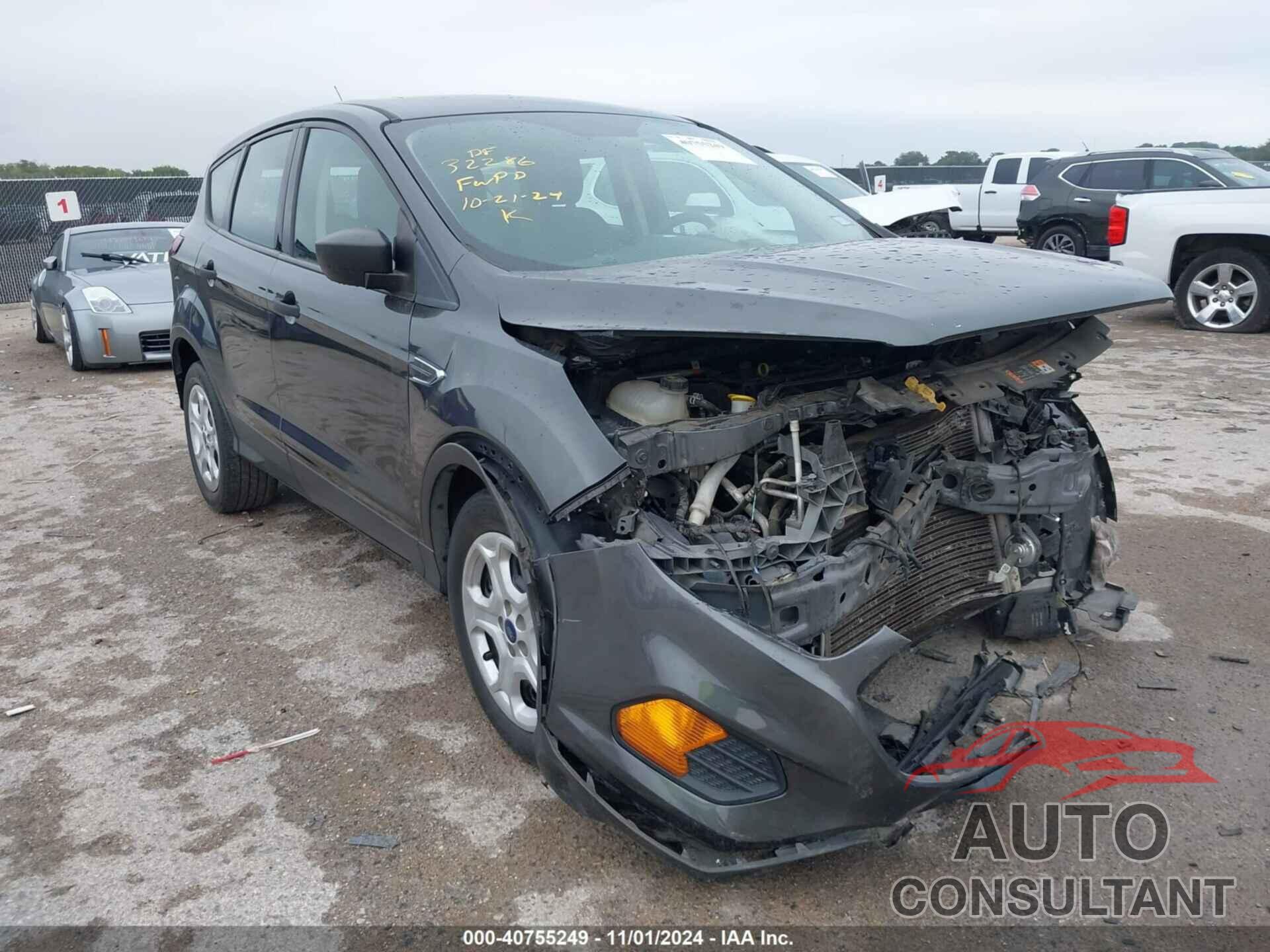 FORD ESCAPE 2019 - 1FMCU0F71KUB85768