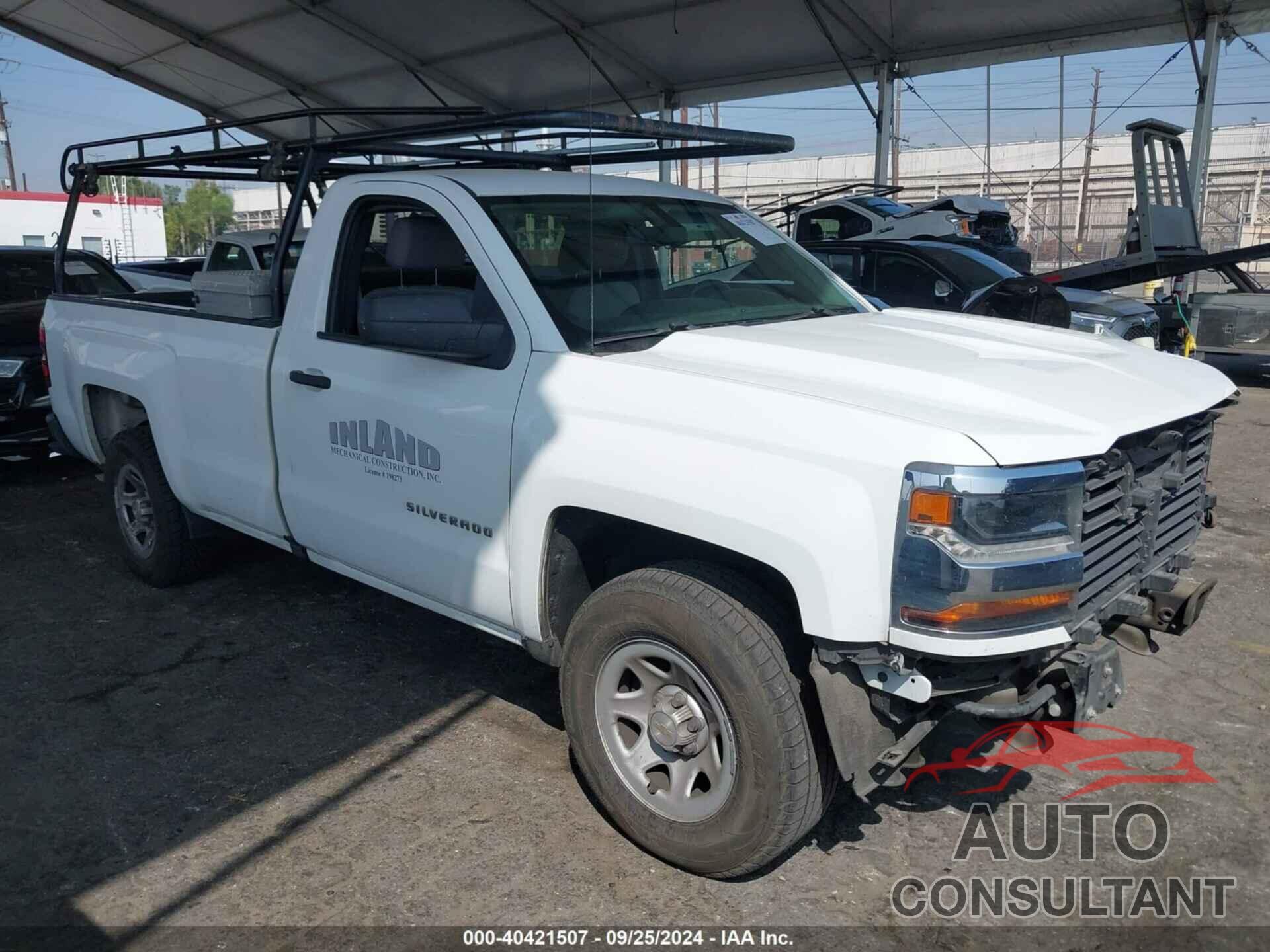 CHEVROLET SILVERADO 1500 2018 - 1GCNCNEC3JZ105917