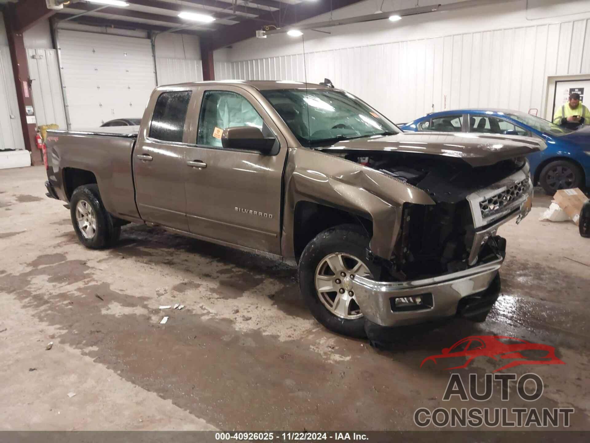 CHEVROLET SILVERADO 1500 2015 - 1GCVKREC1FZ177359