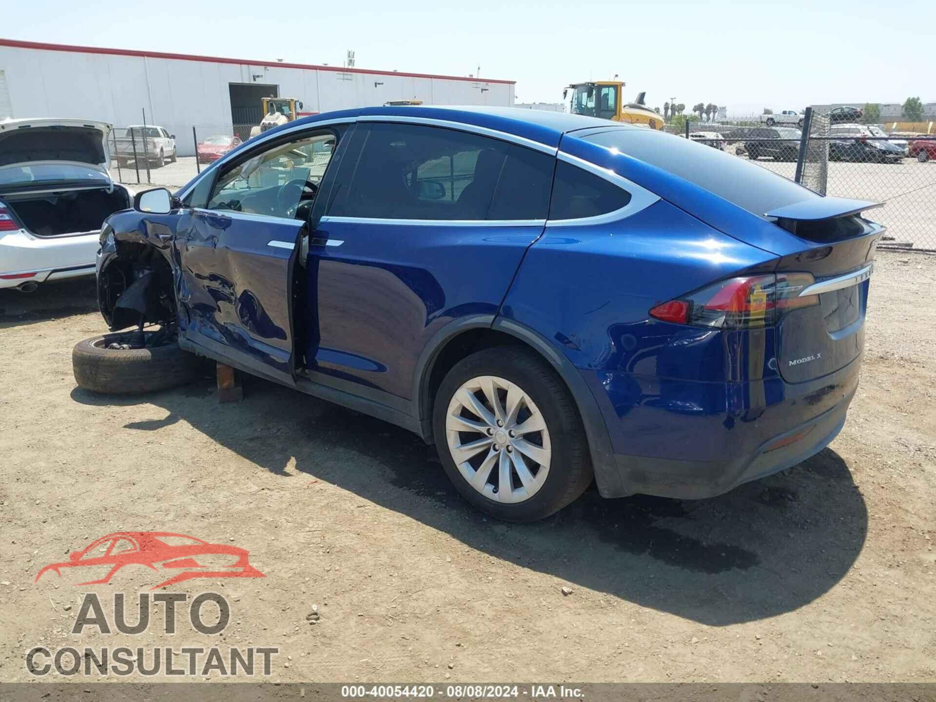TESLA MODEL X 2017 - 5YJXCBE24HF044656