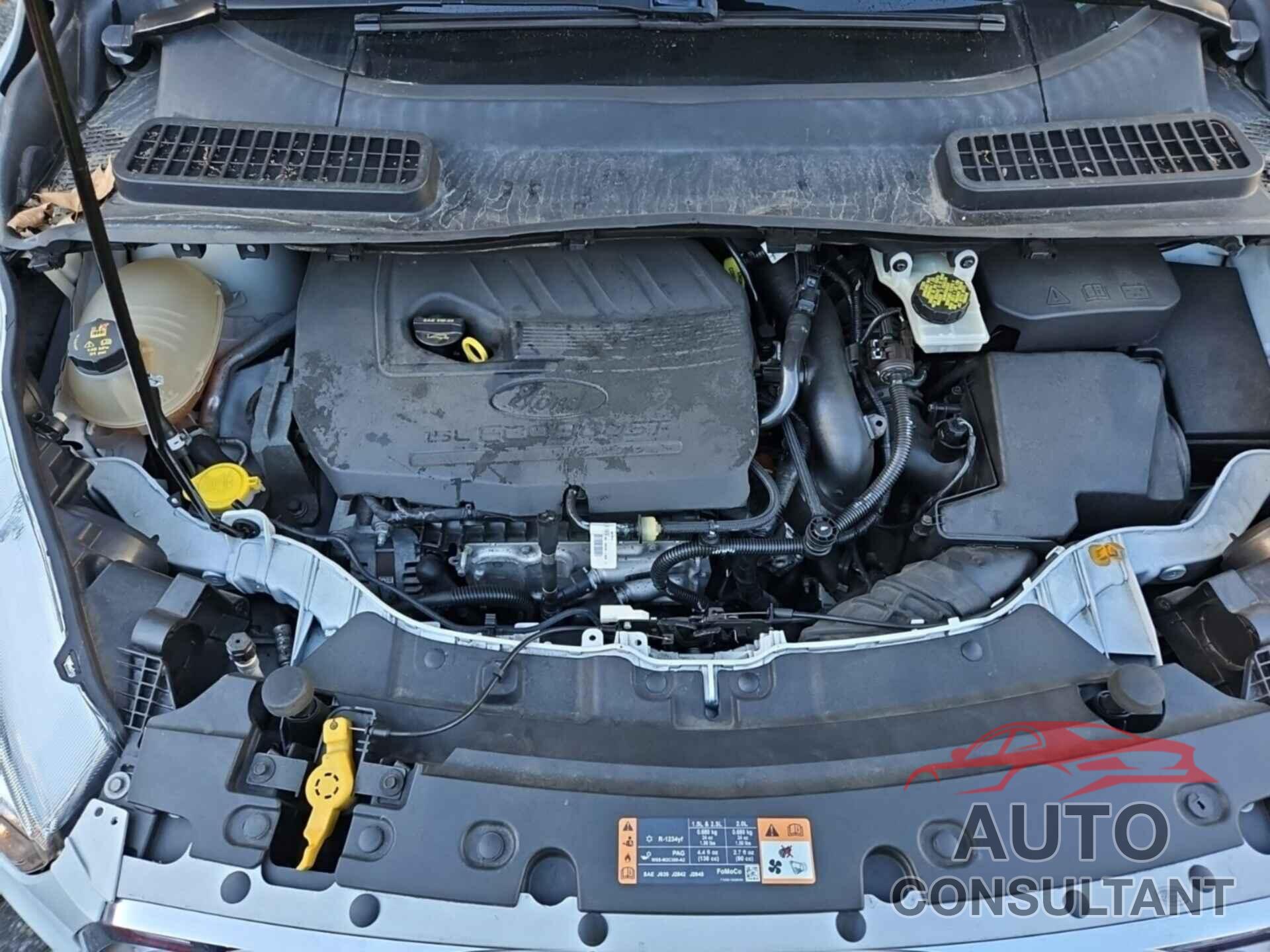 FORD ESCAPE 2017 - 1FMCU9GD0HUC54337
