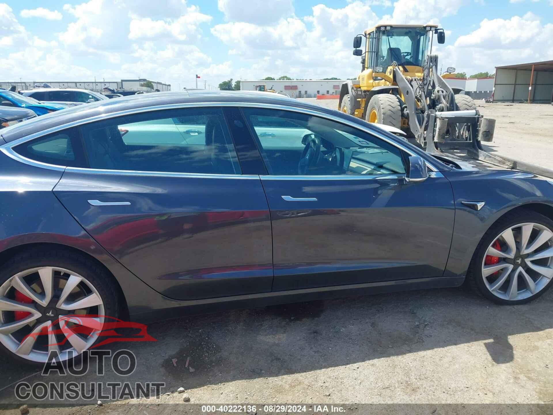 TESLA MODEL 3 2019 - 5YJ3E1EB9KF469638