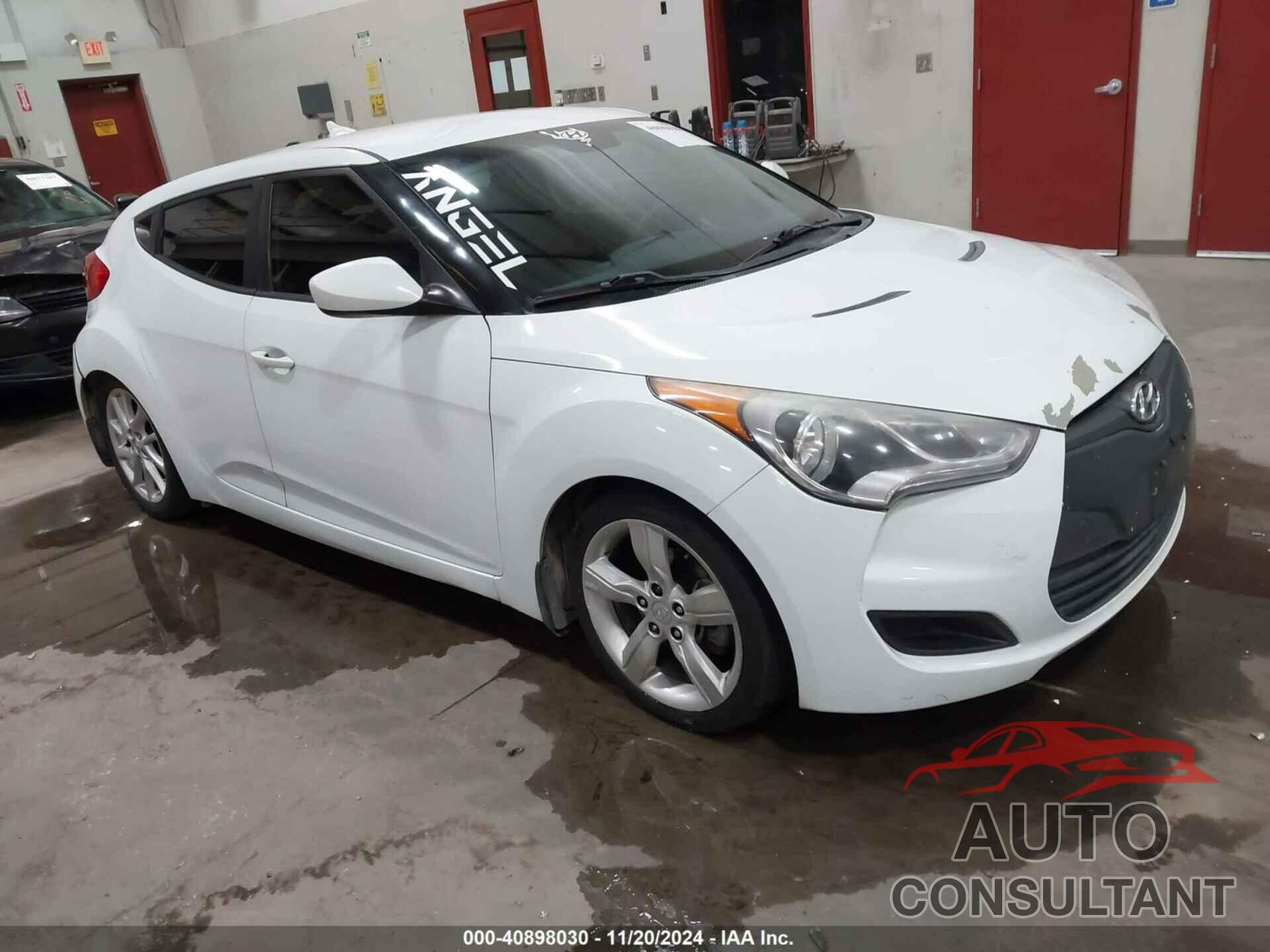 HYUNDAI VELOSTER 2013 - KMHTC6AD7DU165160