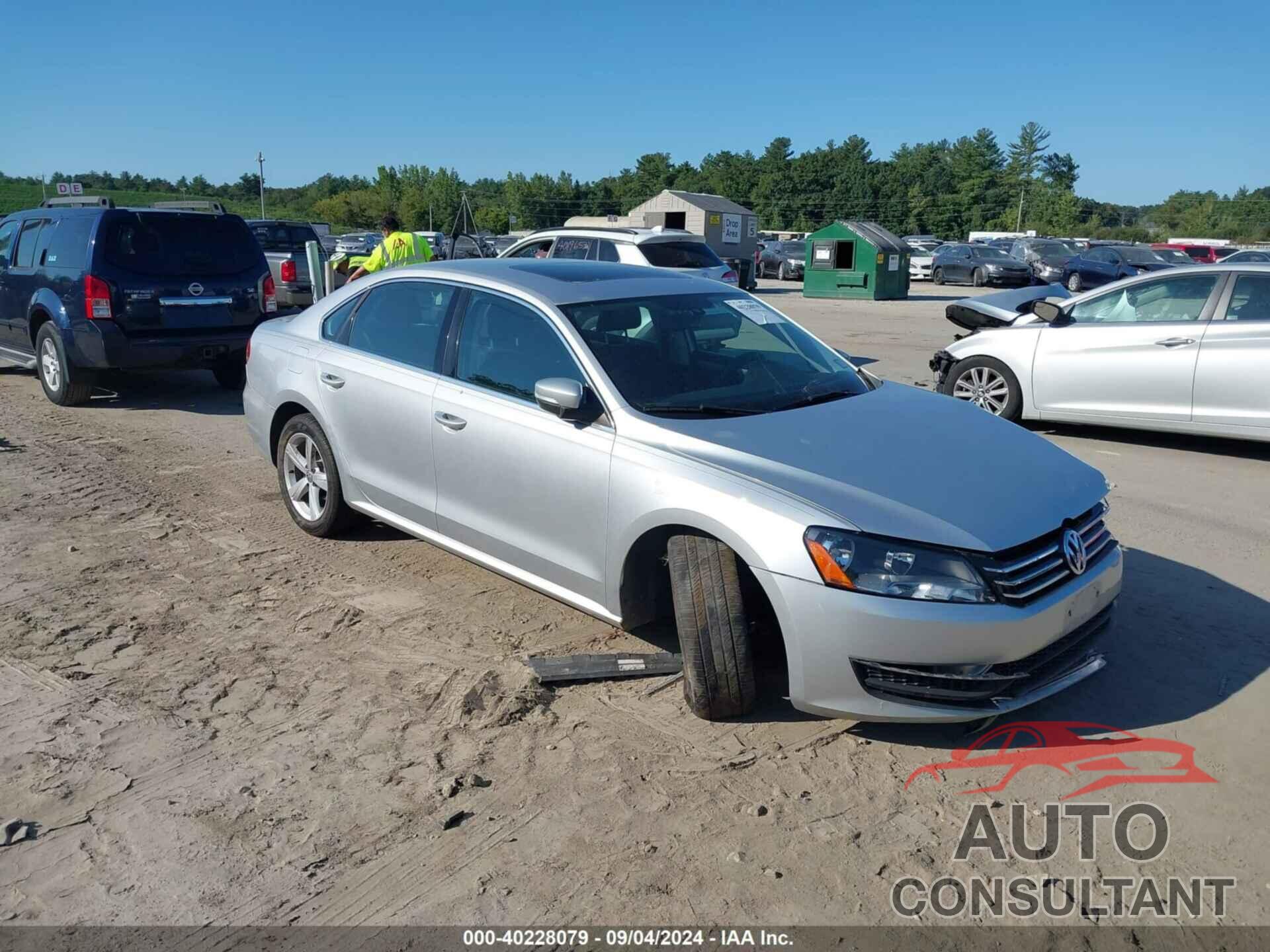 VOLKSWAGEN PASSAT 2013 - 1VWBP7A38DC053813