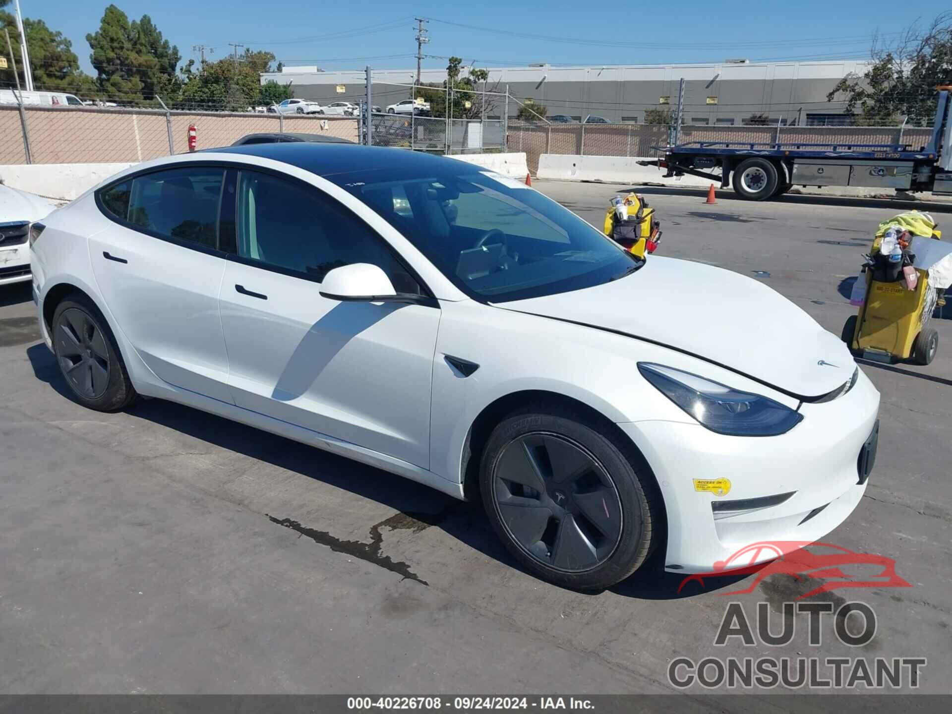 TESLA MODEL 3 2022 - 5YJ3E1EB8NF322957