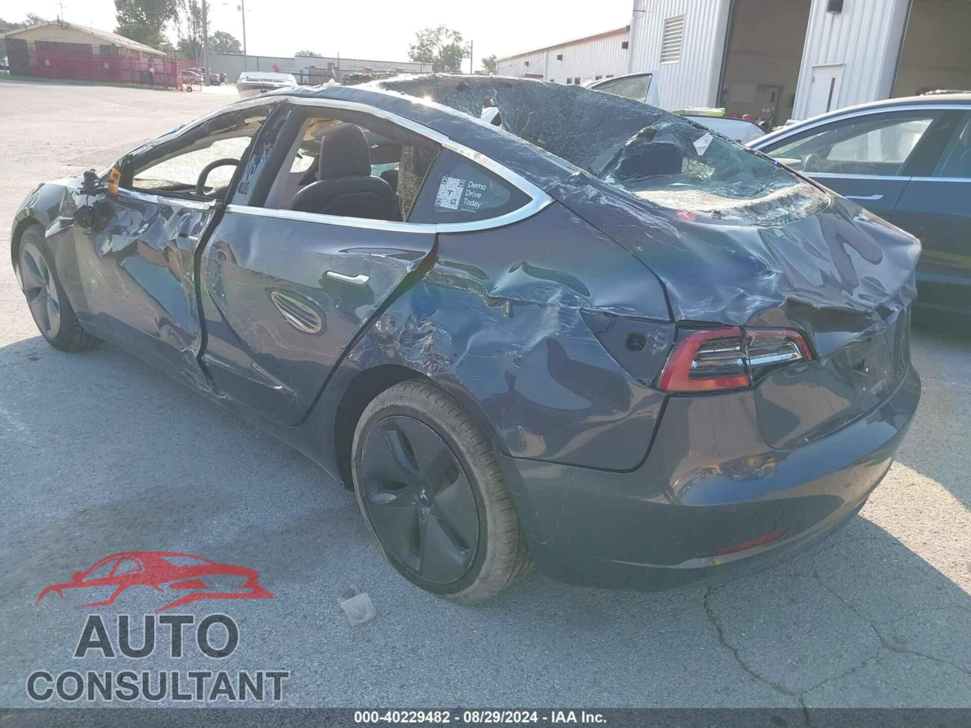TESLA MODEL 3 2018 - 5YJ3E1EA9JF057984