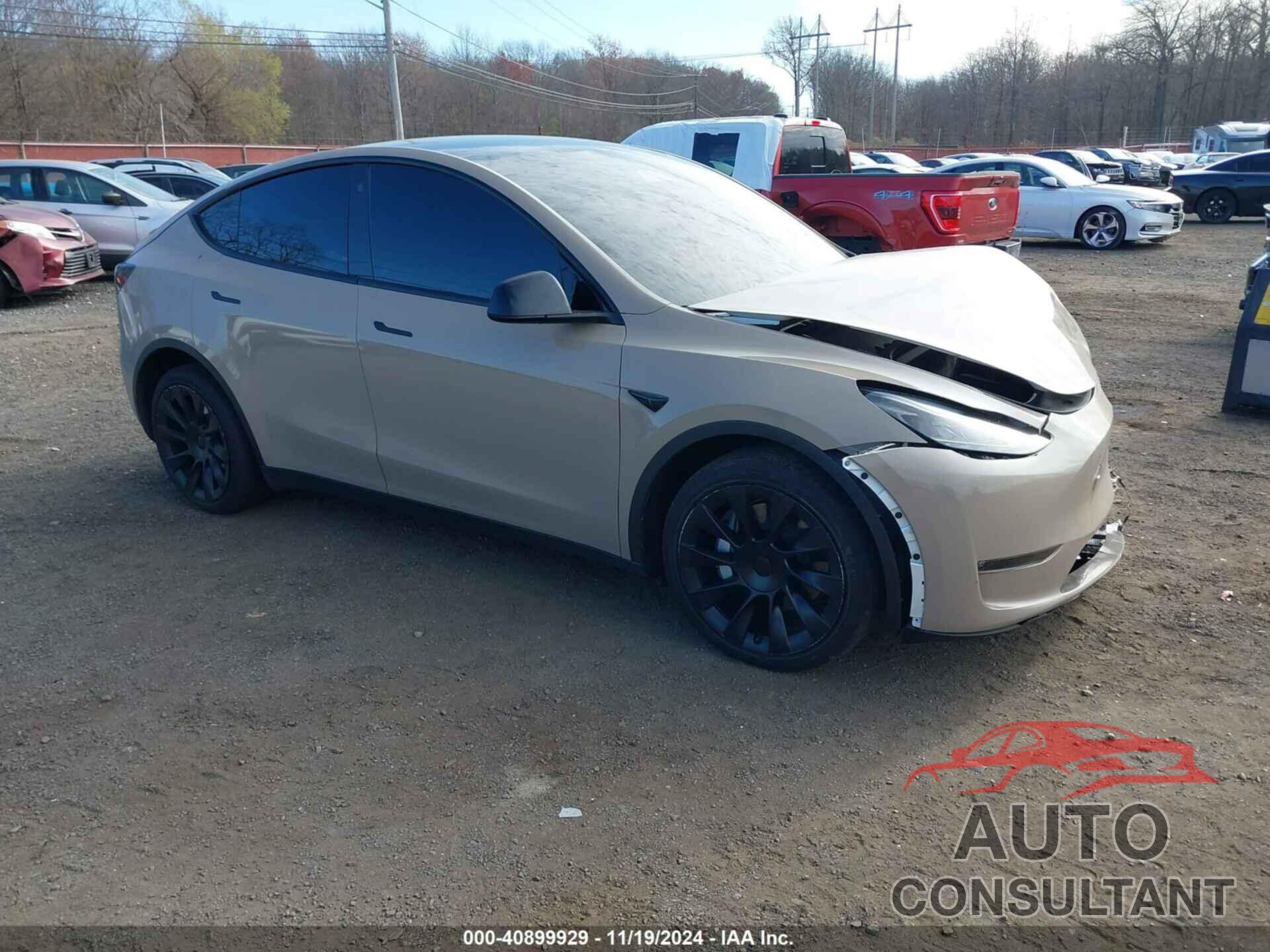 TESLA MODEL Y 2023 - 7SAYGDEE7PF746437