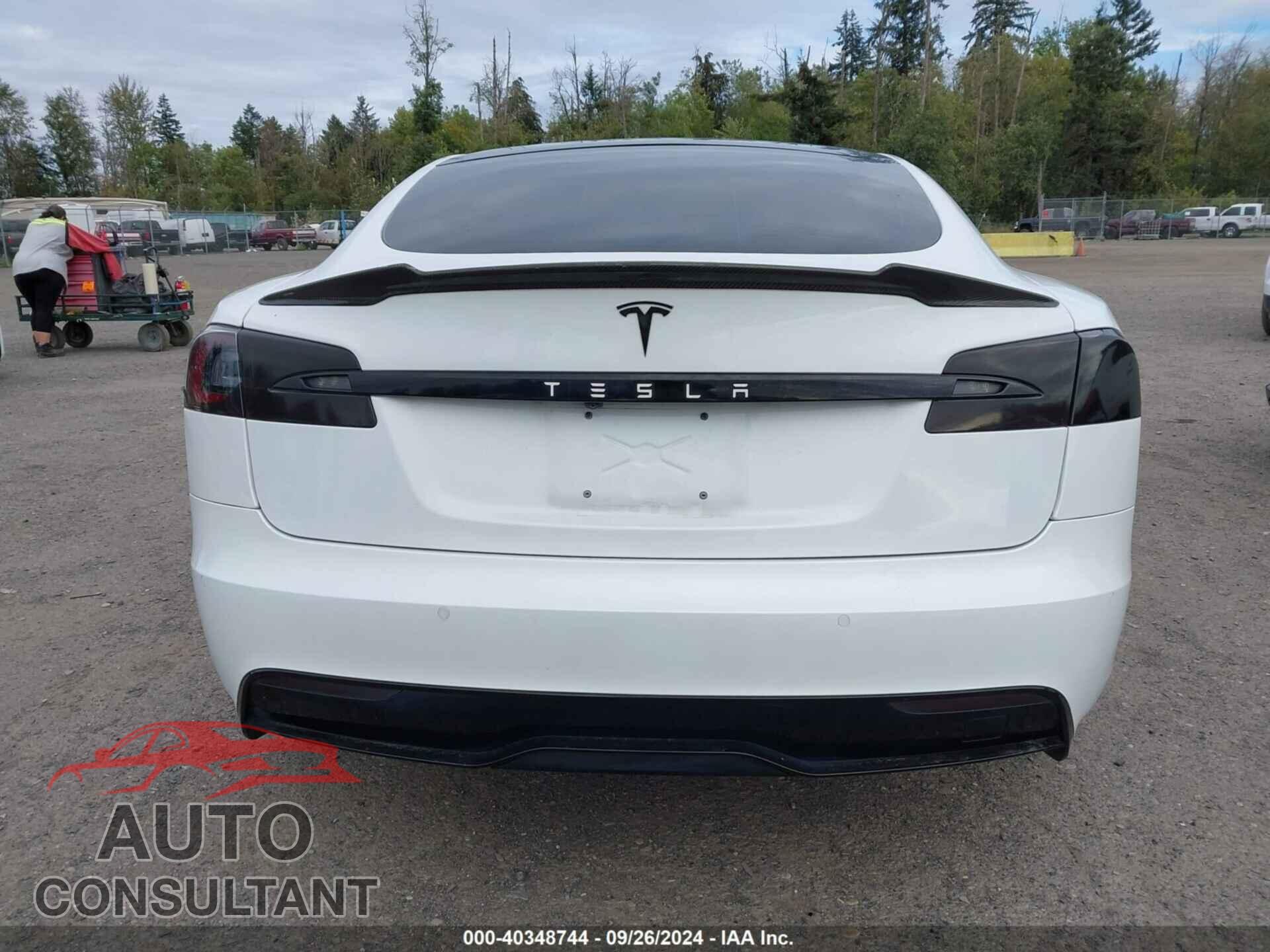 TESLA MODEL S 2022 - 5YJSA1E57NF464864