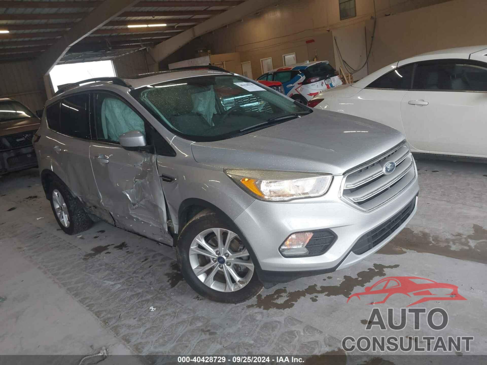 FORD ESCAPE 2018 - 1FMCU0GD6JUA11956