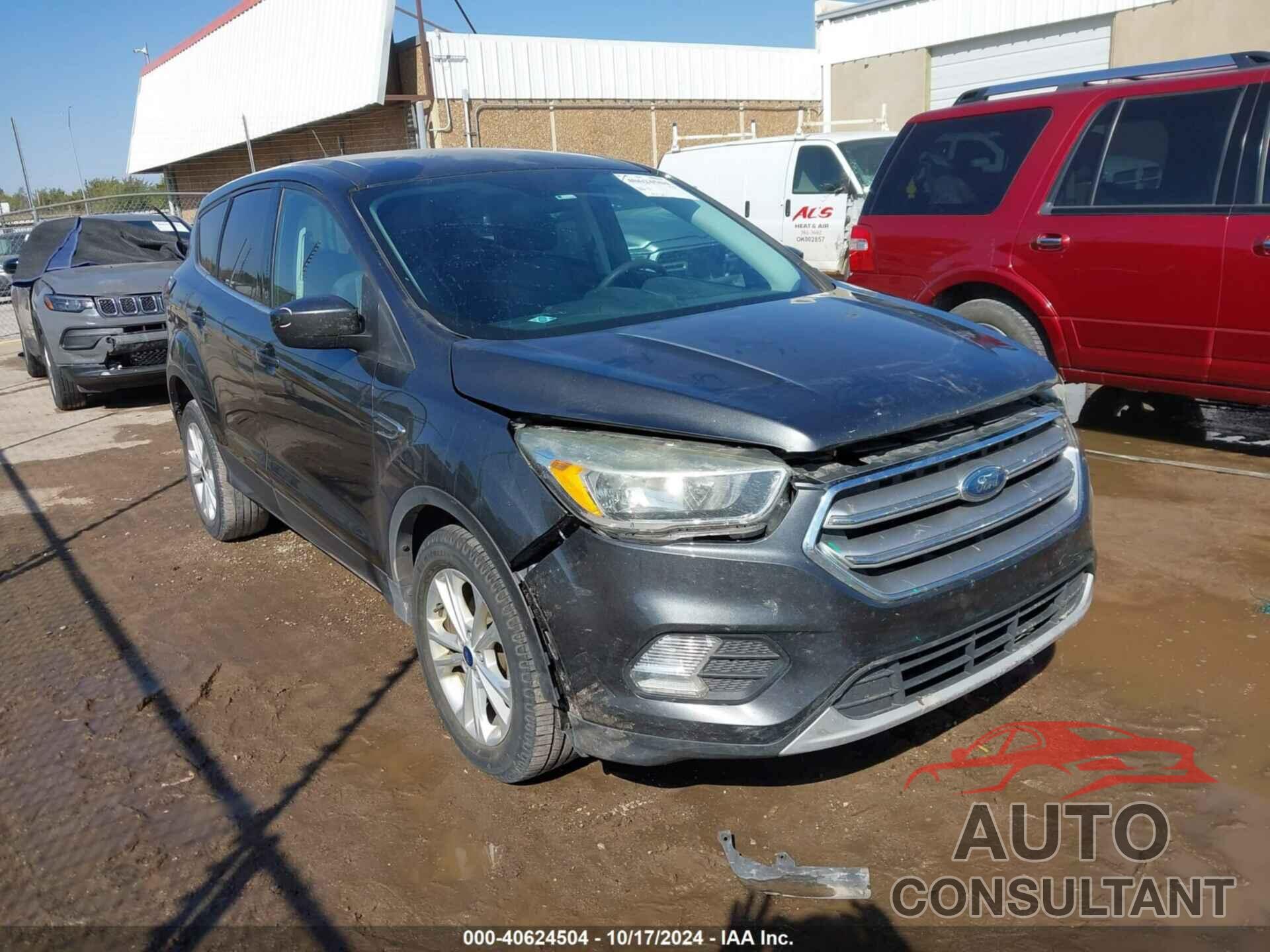 FORD ESCAPE 2017 - 1FMCU0GD5HUE94589