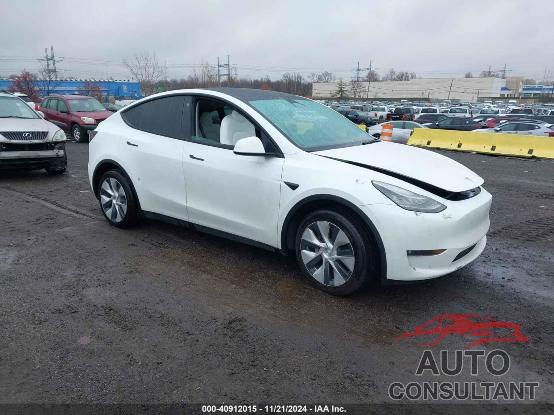 TESLA MODEL Y 2022 - 7SAYGDEE5NF389692